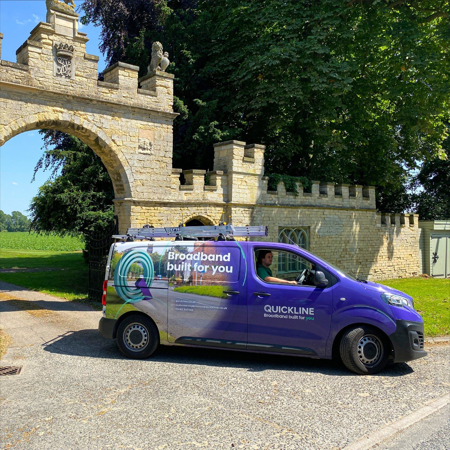 Presenting one of the many vehicle wraps we've completed for our friends at Quickline! 🚐

We're proud to be part of their fleet transformation! 🤩