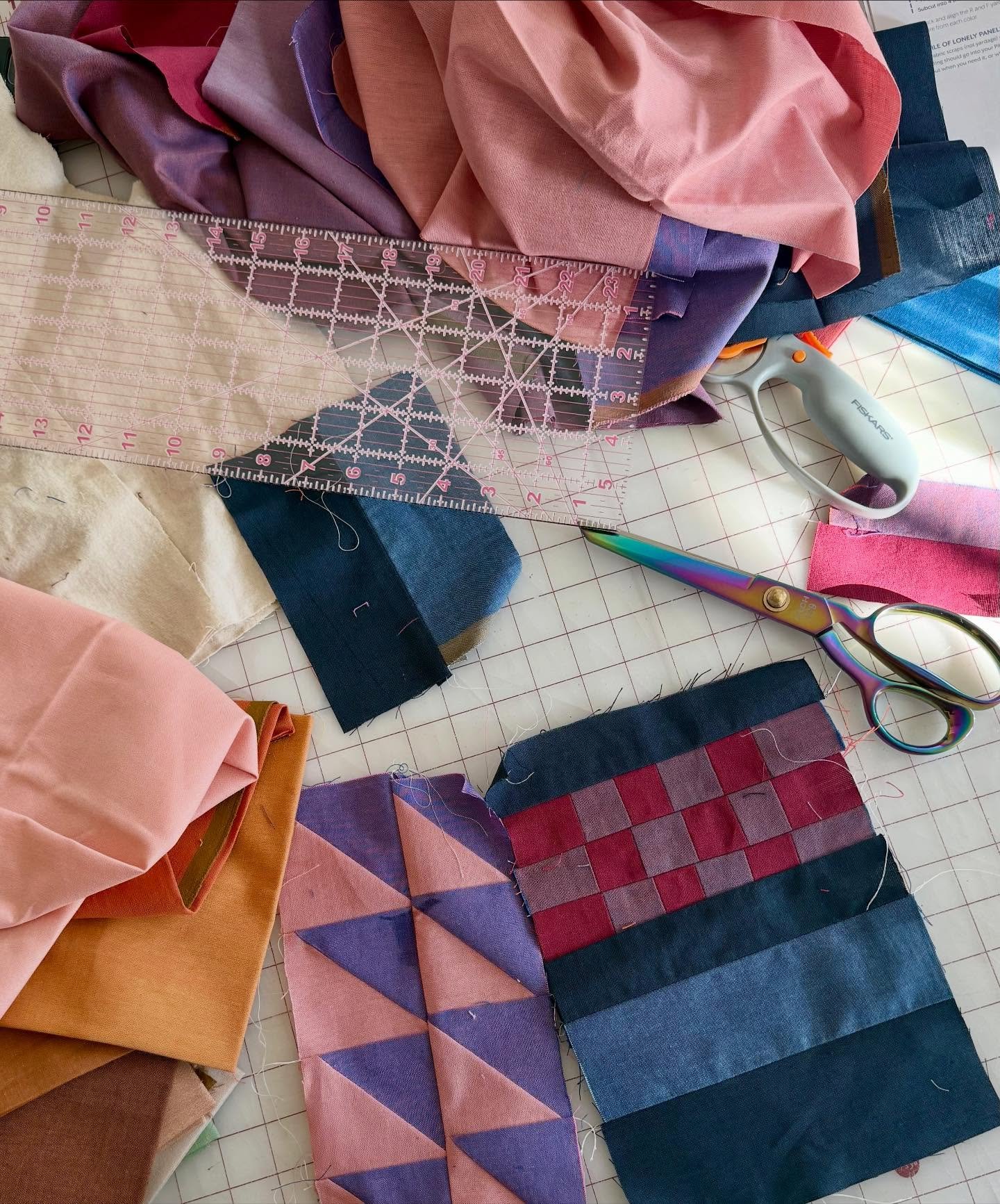 Support your favorite makers, artists, small businesses and self employed weirdos! 

I know you all are cool and already know this but just in case we need a little reminder and encouragement, we are boycotting big businesses and billionaires! 

Ther