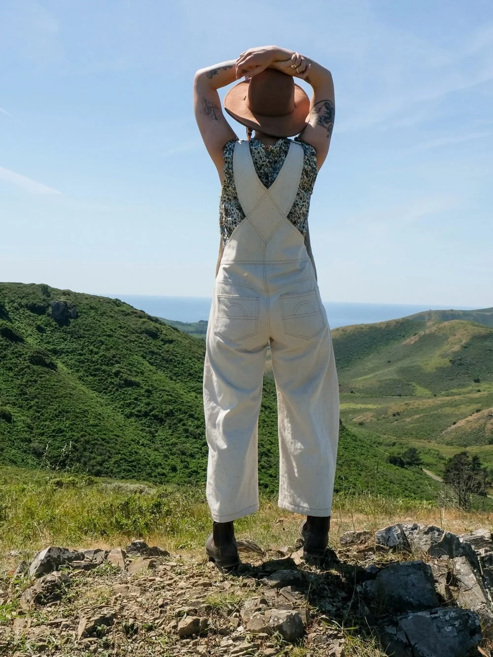 Some things I made and saw and wore during my month off of Instagram:

- I made a pair of @the.ordinaryfolk Bobbie Overalls as a tester for the pattern and absolutely love them
- I went for a lot of walks
- finished my Puro Pullover pattern by @ruiya