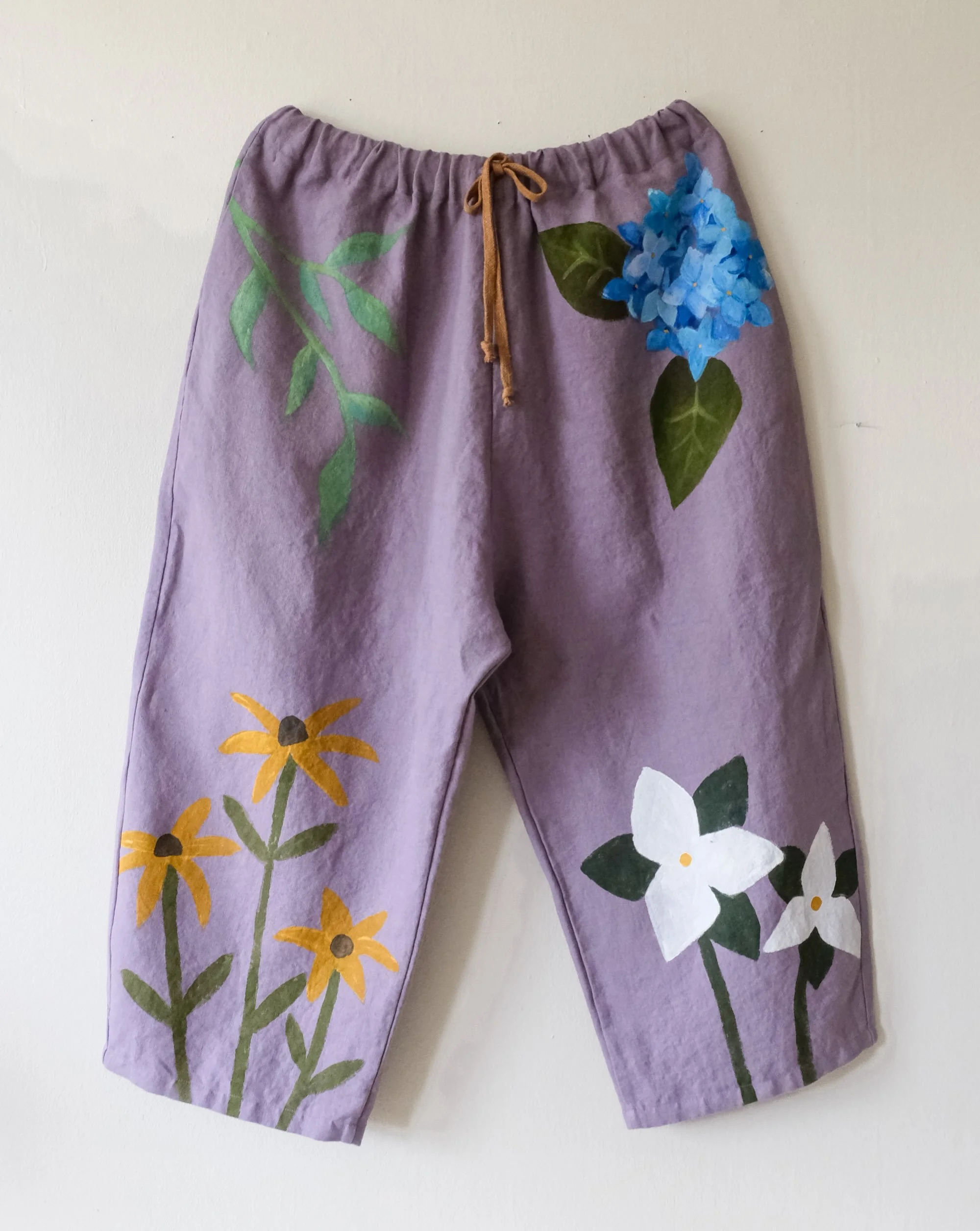 Custom hand painted linen Dance Pants 💜

This special pair is now off to their new home to be worn and loved and danced in for many days to come. I am currently accepting custom order inquiries - send yours via the link in my bio (I may take a while