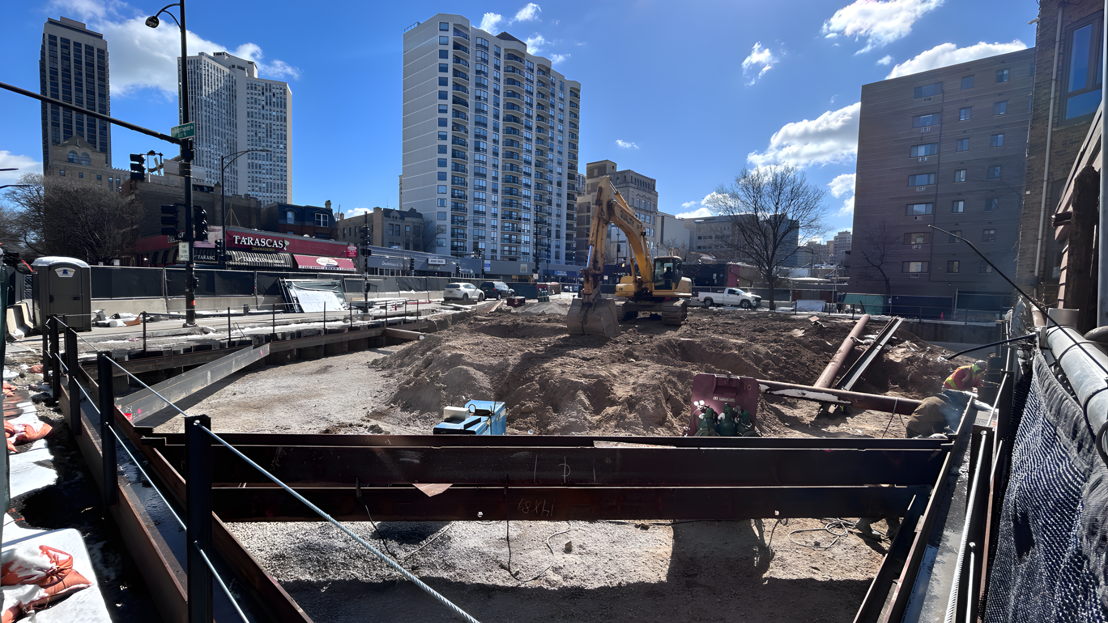 A New Apartment Development Is Rising in Lincoln Park at 2600 N Clark