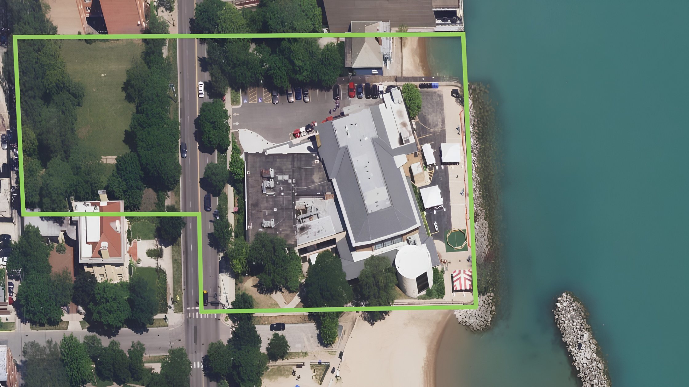 Fern Hill Edgewater at 5959 N. Sheridan | Eckenhoff Saunders