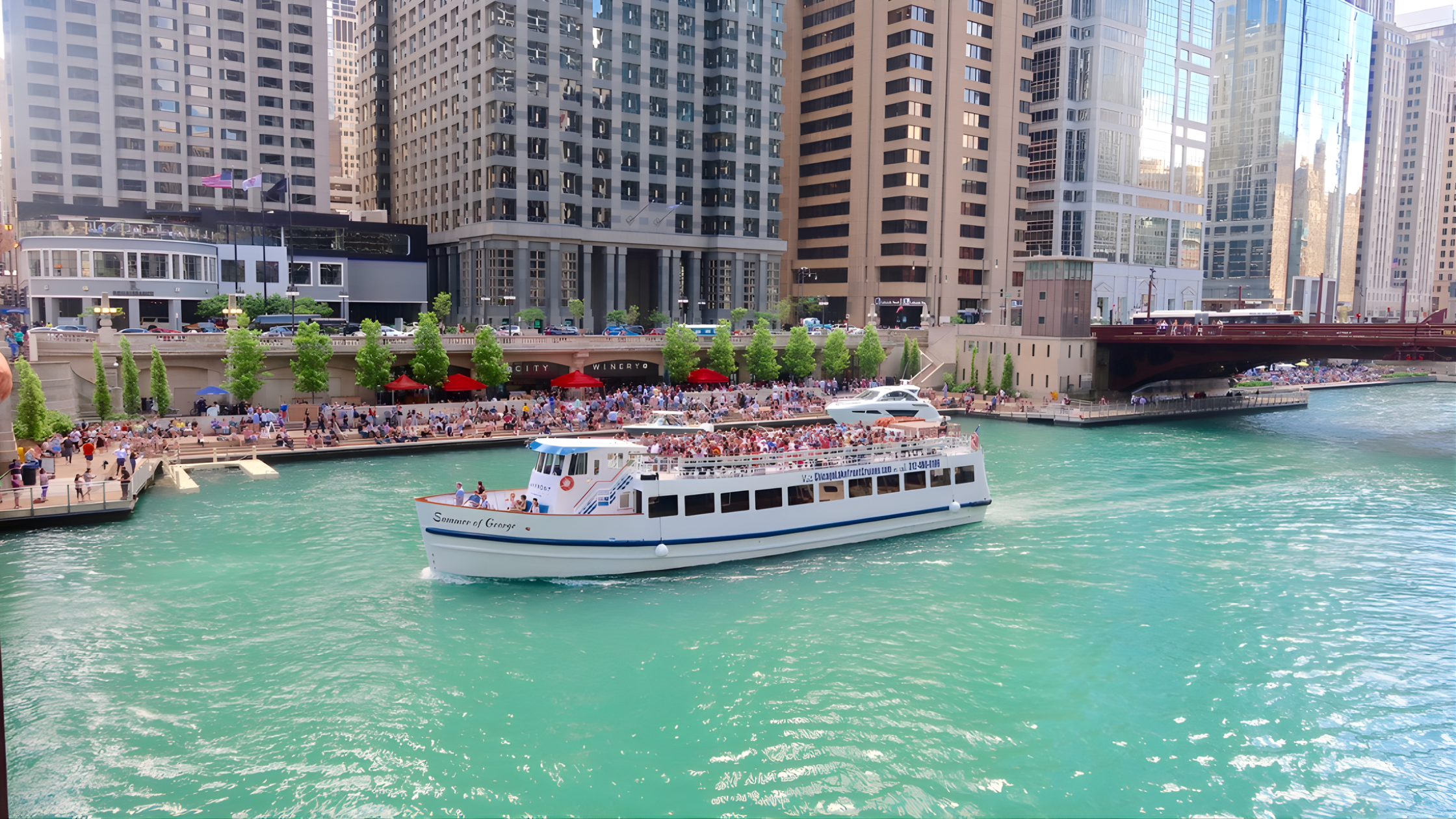 Chicago Architecture Boat Tour Along the River