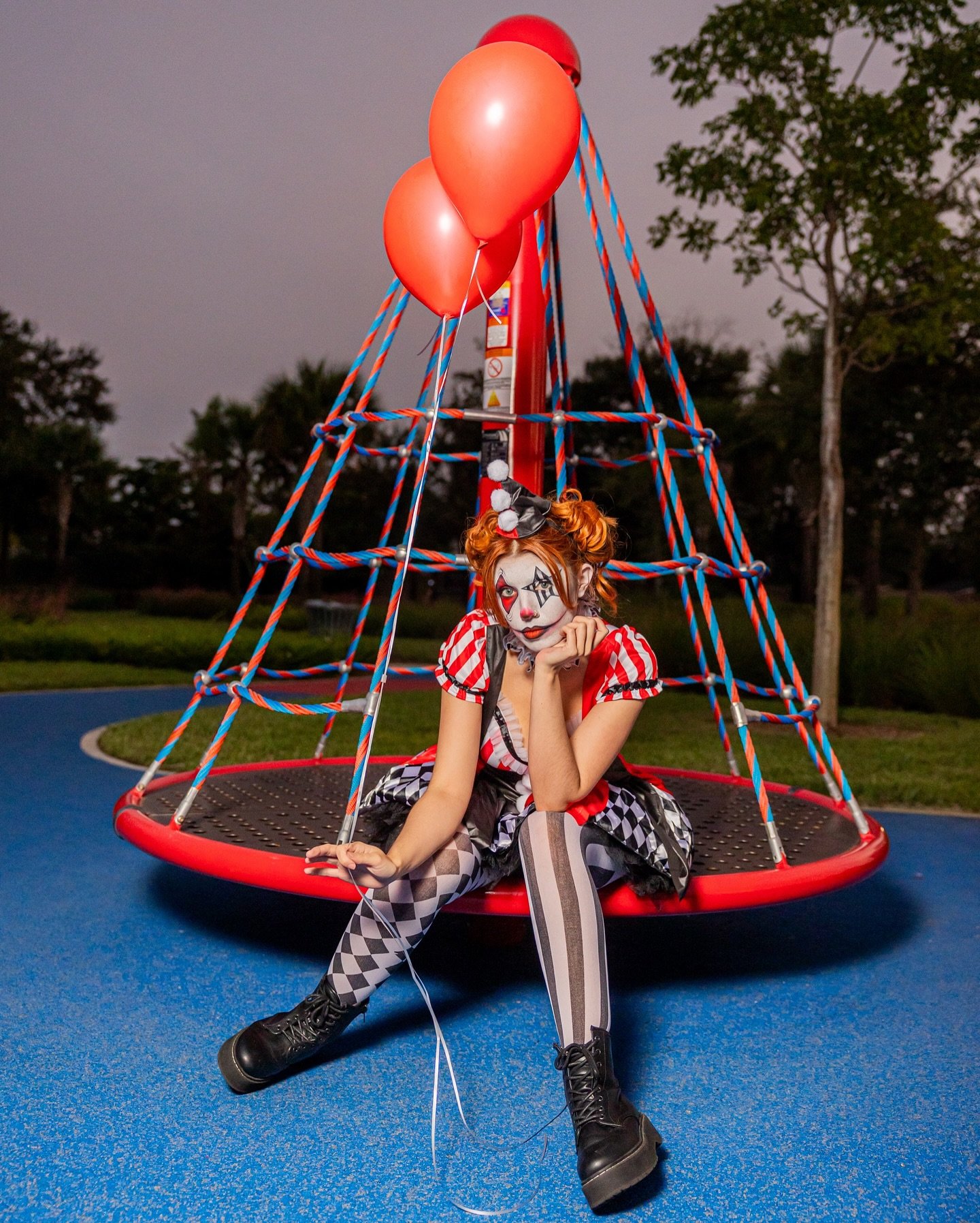 Hope everyone had a wickedly good Halloween!🎃🖤🕸️

I&rsquo;m still riding that spooky wave, and can&rsquo;t wait to share more looks with you all!✨ 

Stay tuned, as I keep the Halloween spirit alive a little longer!🤡 

📸 @seven7hcloud 
💄 @nikki_