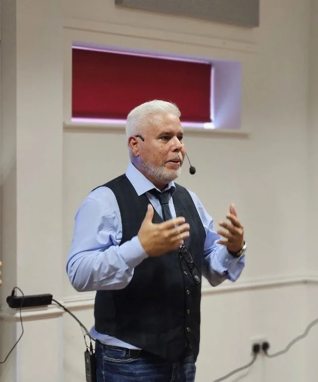 Pastor.jpg