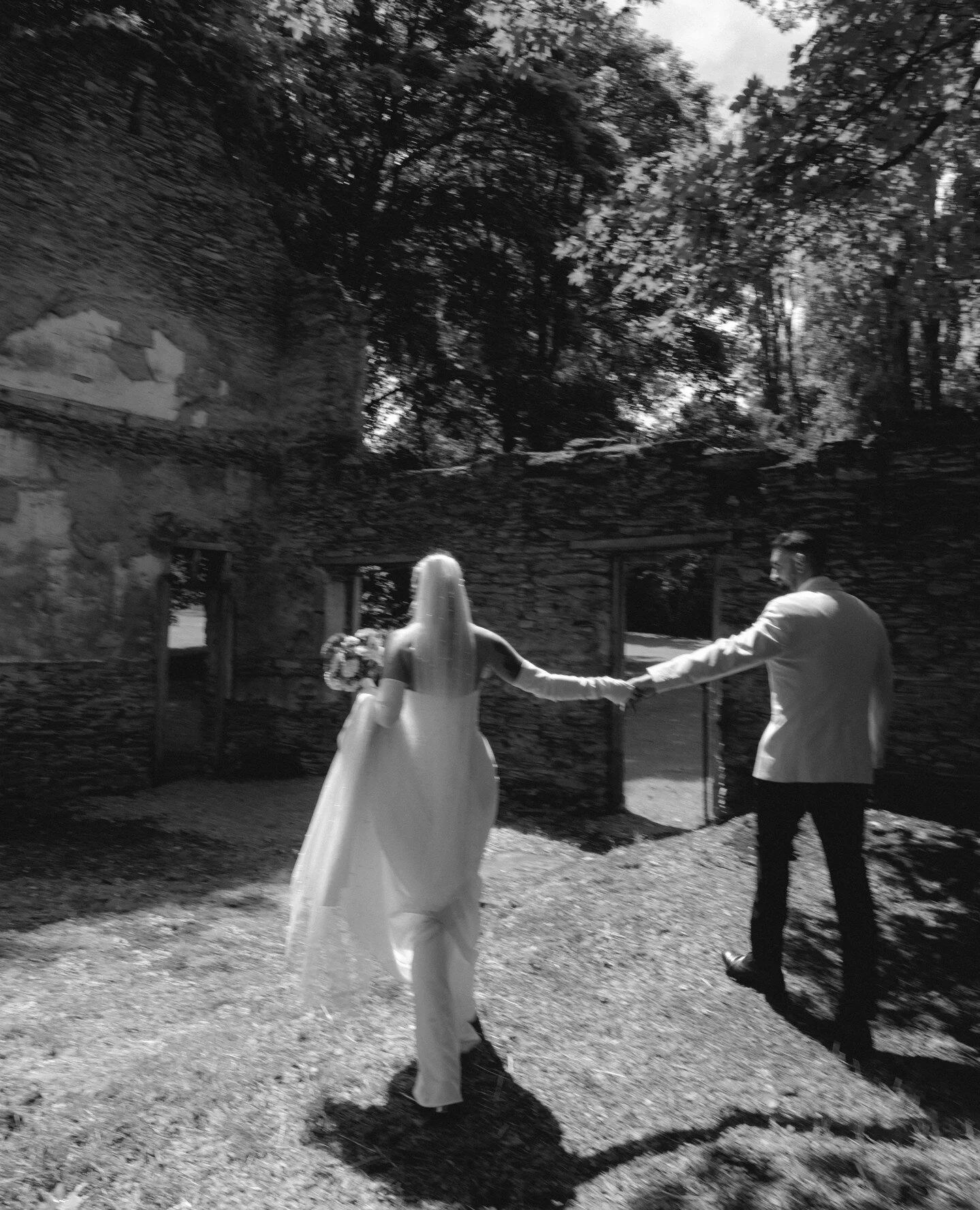 A moment for yourselves, just the two of you. ⁠
⁠
Kim &amp; Stevie snuck away for a private toast (with Nakita in tow!) before meeting their wedding guests for dinner. You won't regret finding these pockets of time together on your wedding day. ⁠
⁠
I