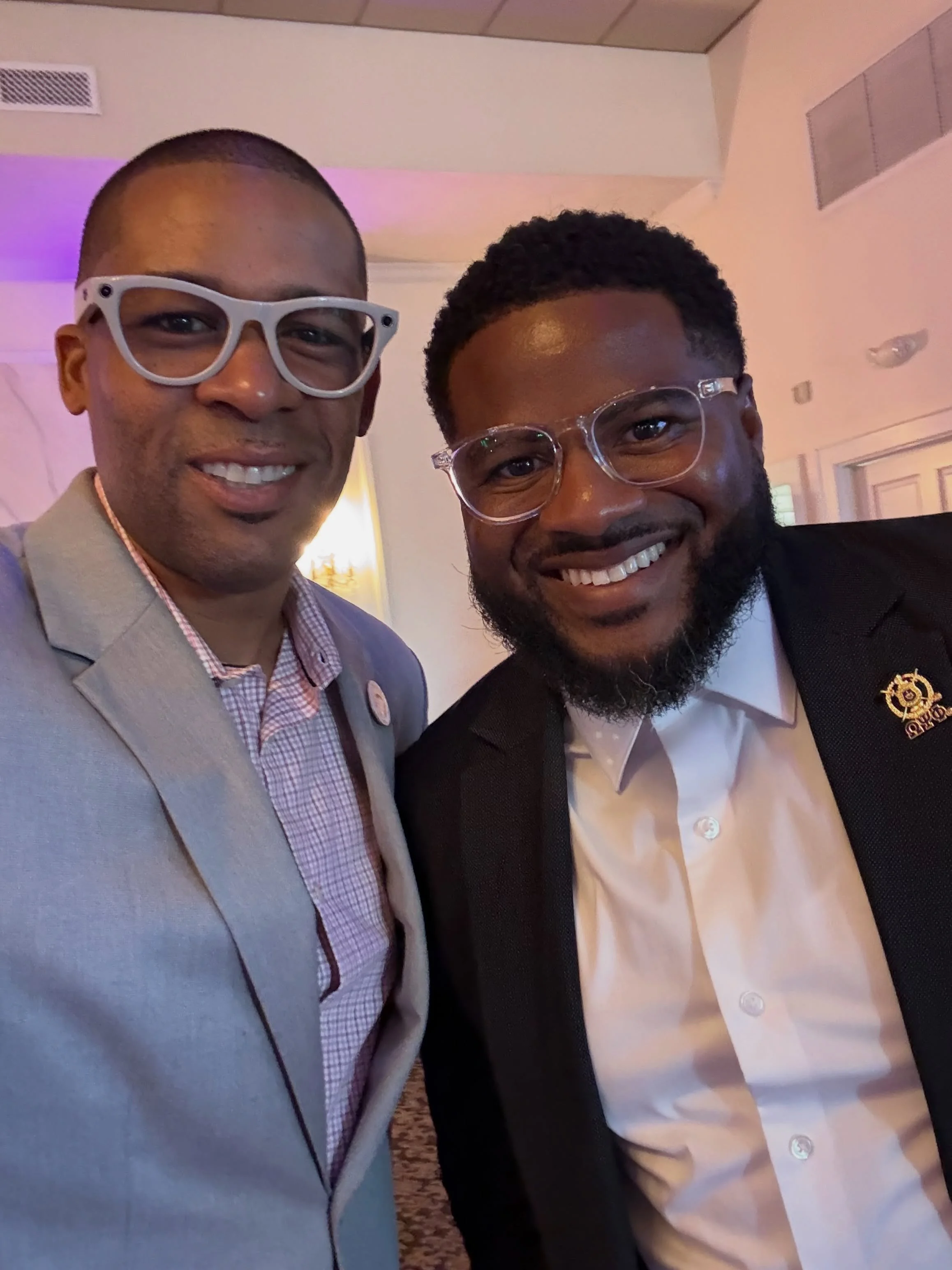 Great times with my @ststephenamez family celebrating the Rev. Dr. @quavon Newton! Thrilled to celebrate his earning of a doctorate degree and welcoming him to the #40club #fyp #family #goodvibes #doctorate