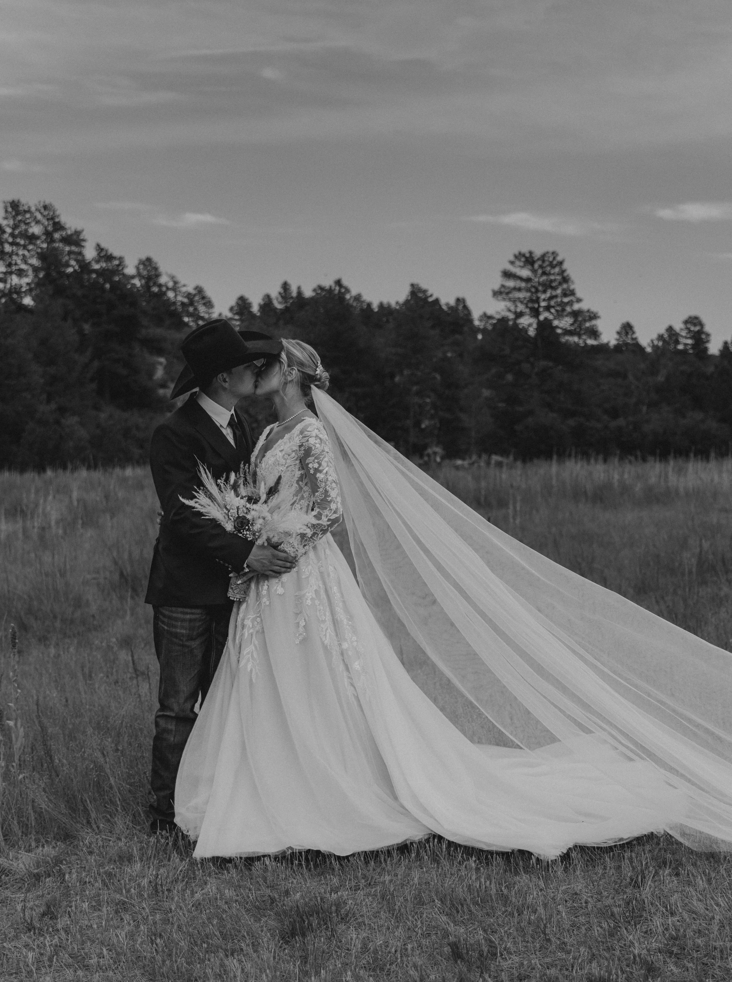 Western Fall Wedding in Colorado
