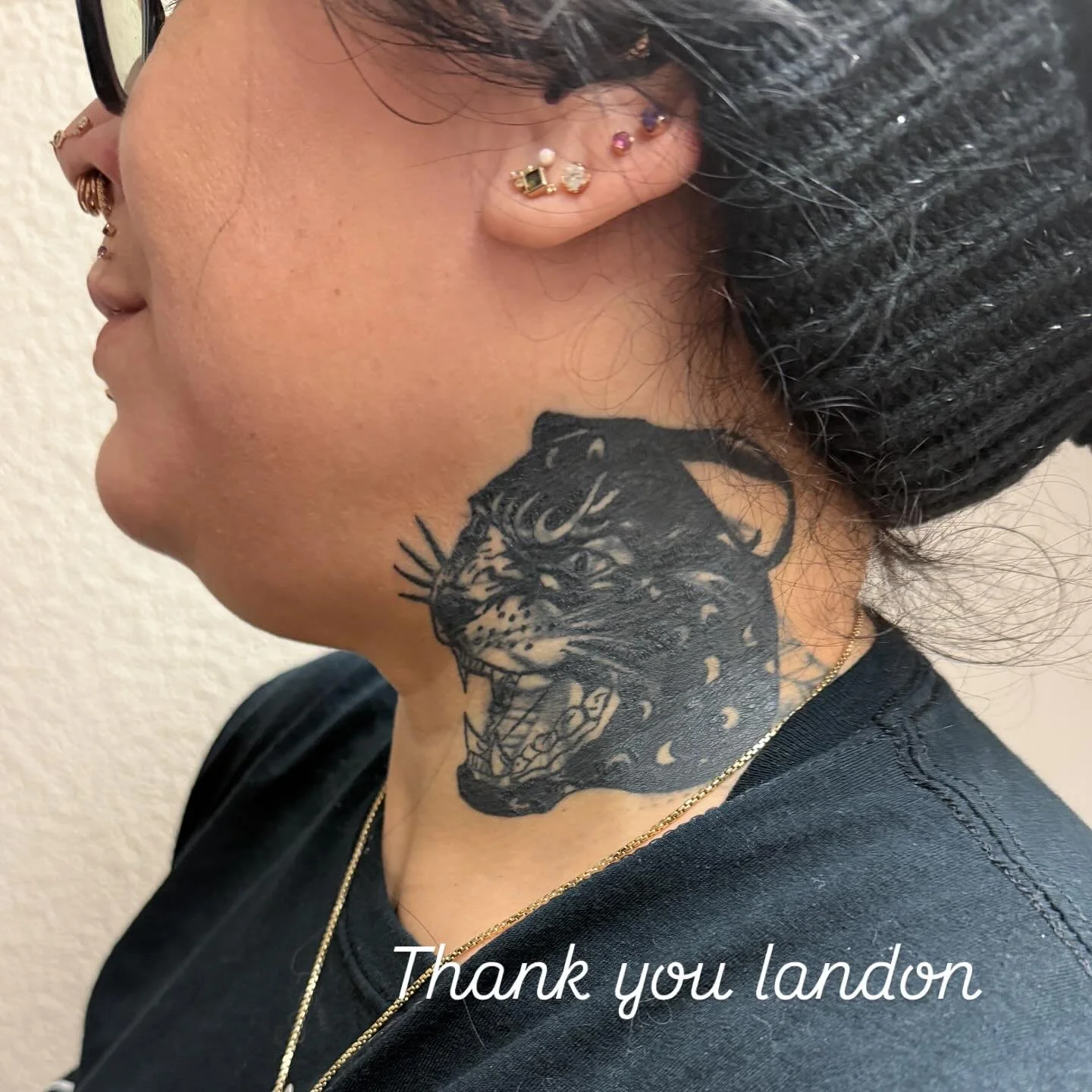 @landappletattoos thank you for covering up that old terrible tattoo with this rad panther! I love it 

#black #panther #blackpanther #tattoos #tattooed #pierced #auburn #auburnca #coverup #coveruptattoos