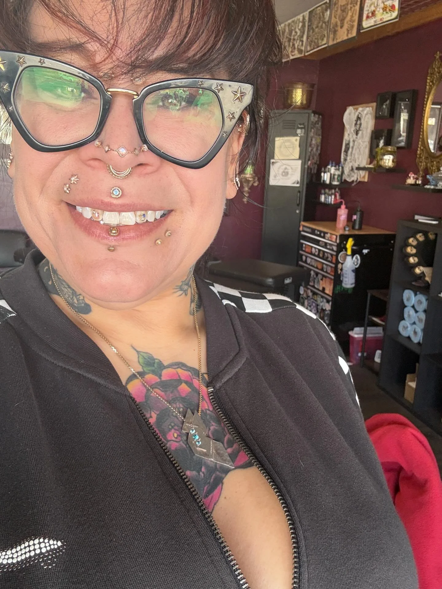 Happy thanksgiving, come see us @hardtimestattooshop
Here till 4pm! Please sponsor me @vans