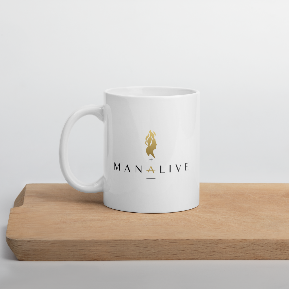Mugs_mockup_Cutting-board_Environment_11oz.png