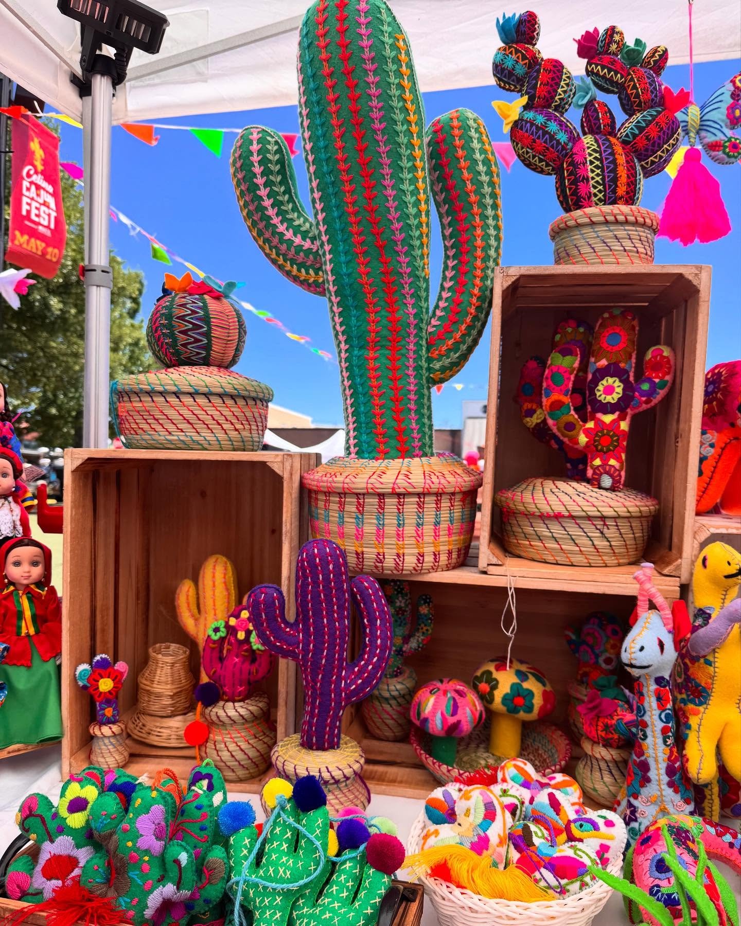 Cinco de Mayo vibes in @celina_texas ! Good food, great music, and even better company. Come celebrate culture, color, and community! We&rsquo;ll be here from 1pm-9pm!🤍#cincodemayo #celinatx #smallbusiness #handmade #latinaowned