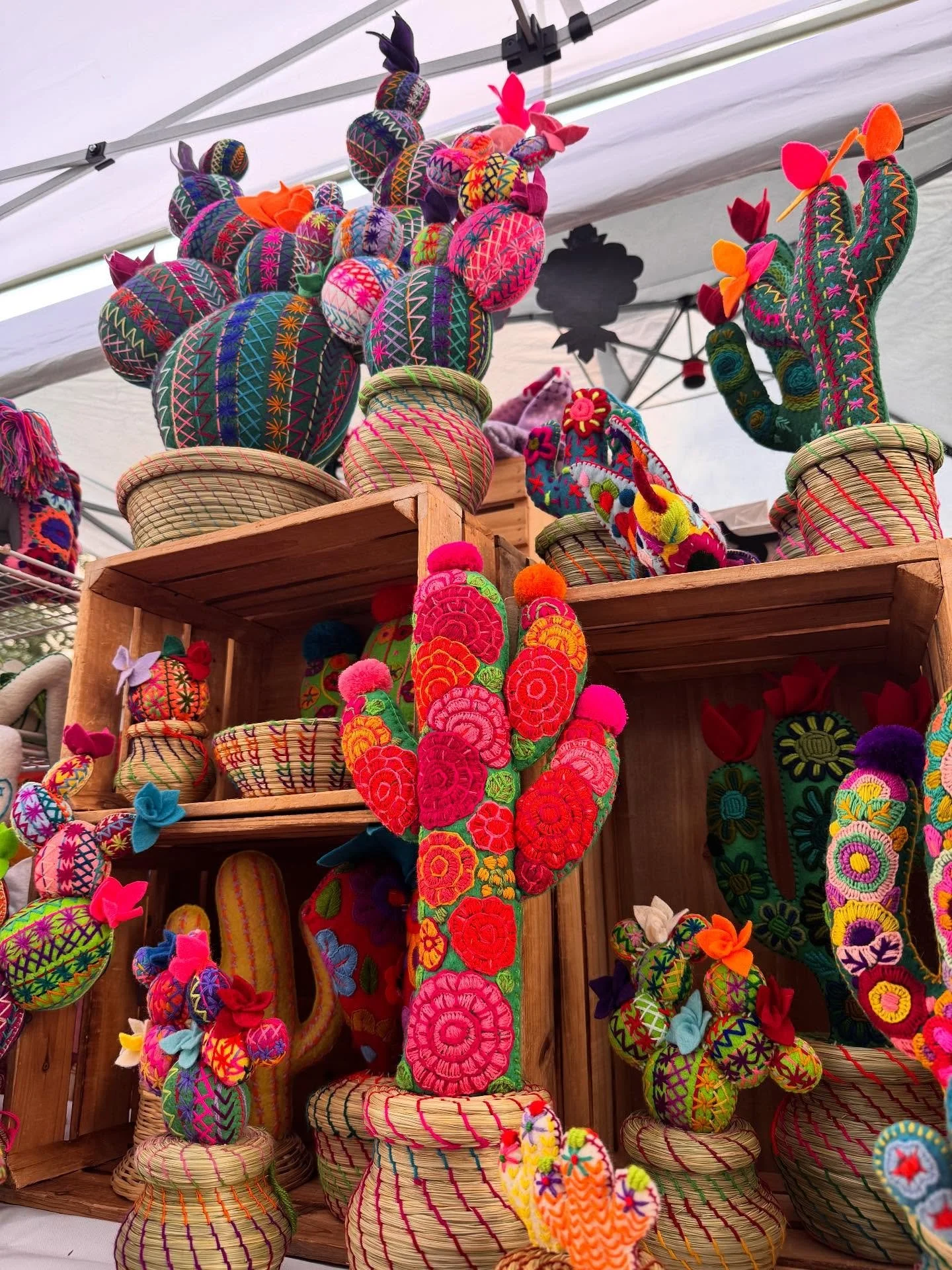 We&rsquo;re so excited to be a vendor at LATINIDAD: Celebrating Hispanic Heritage Month! 🎉✨
Come join us today, September 20 at 6 PM at Sammons Park &amp; Strauss Square for an evening filled with cultura, m&uacute;sica, baile, and community 💃🏽🕺?