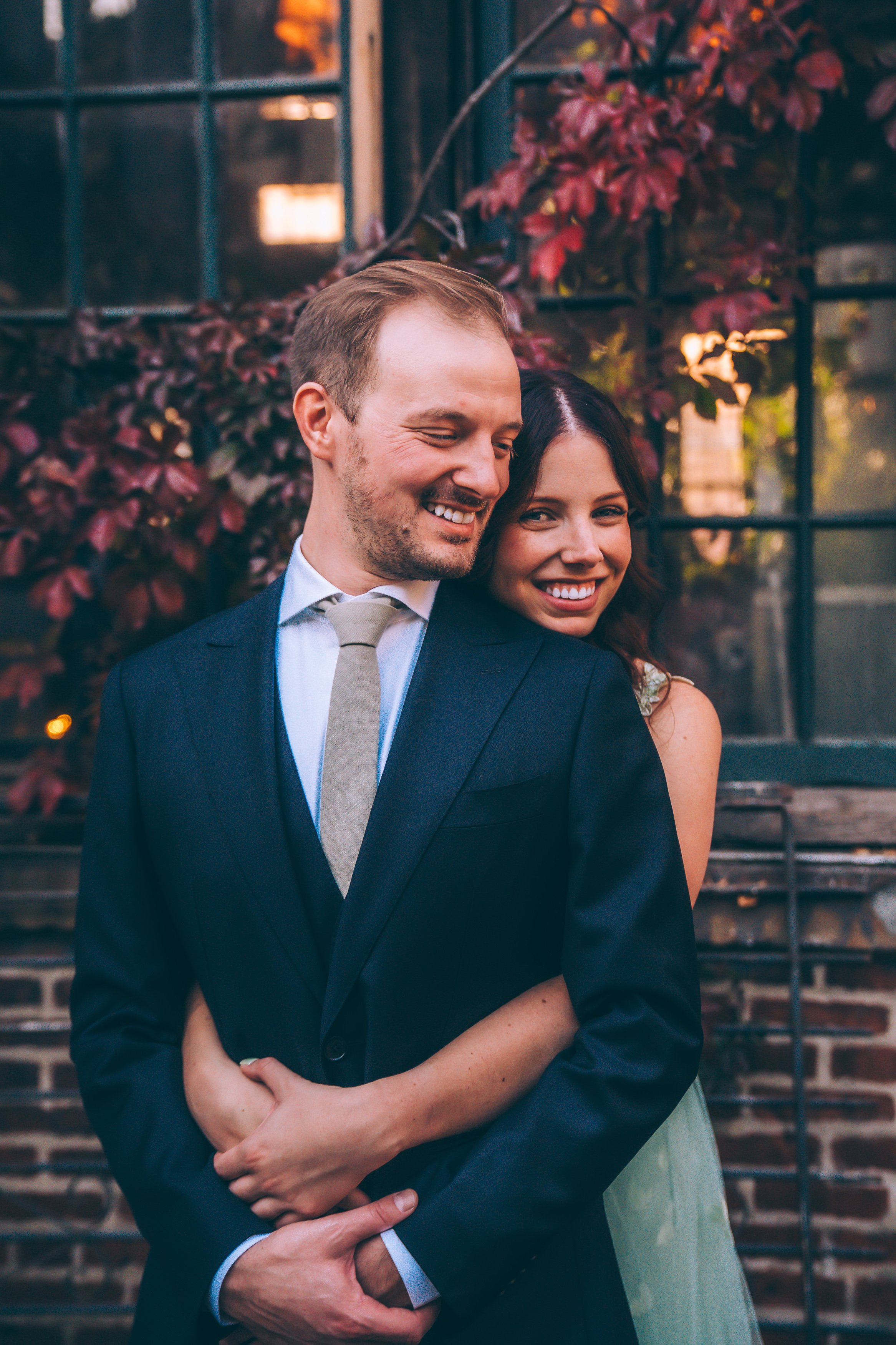 Photographie des mariés pendant le photoshoot de mariage