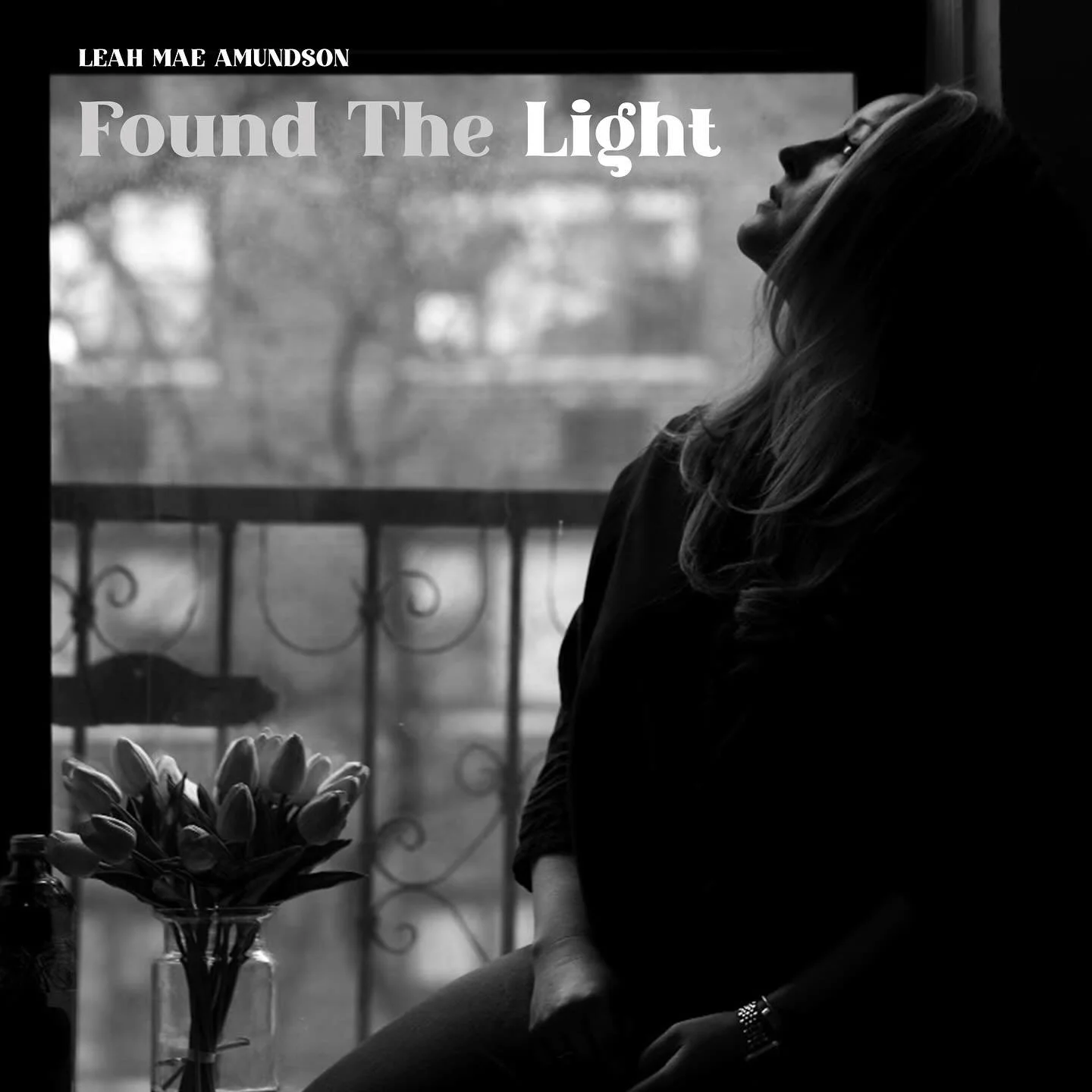 ✨✨✨FOUND THE LIGHT✨✨✨

Now available for streaming!🥳

Thank you all for the love and support- more fun to come! 

Xoxo 
Leah Mae ✨💕

#foundthelight #singersongwriter #music #indie #artsyfartsy #loveya