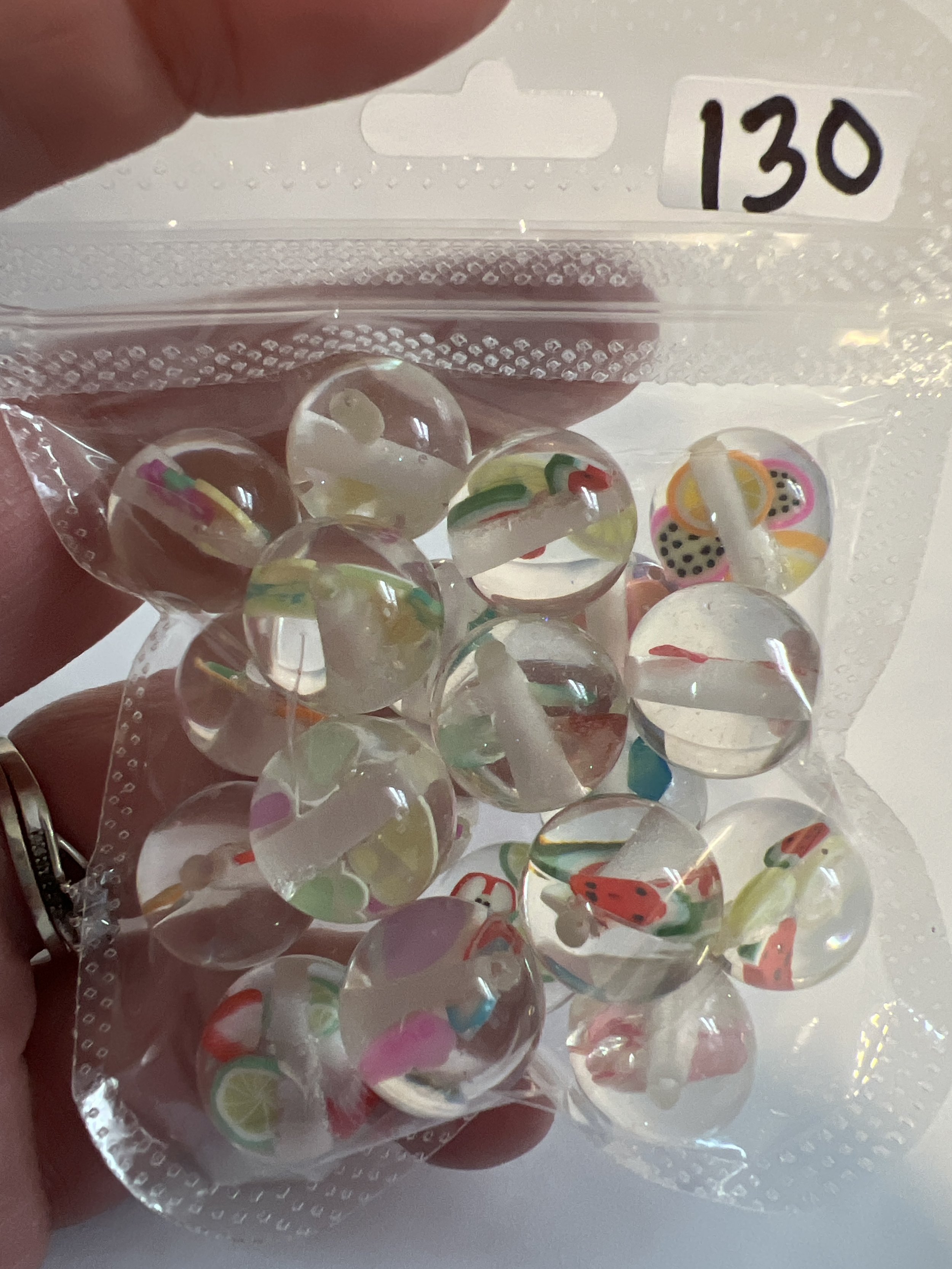 14 mm Fruit beads 20 ct (130)