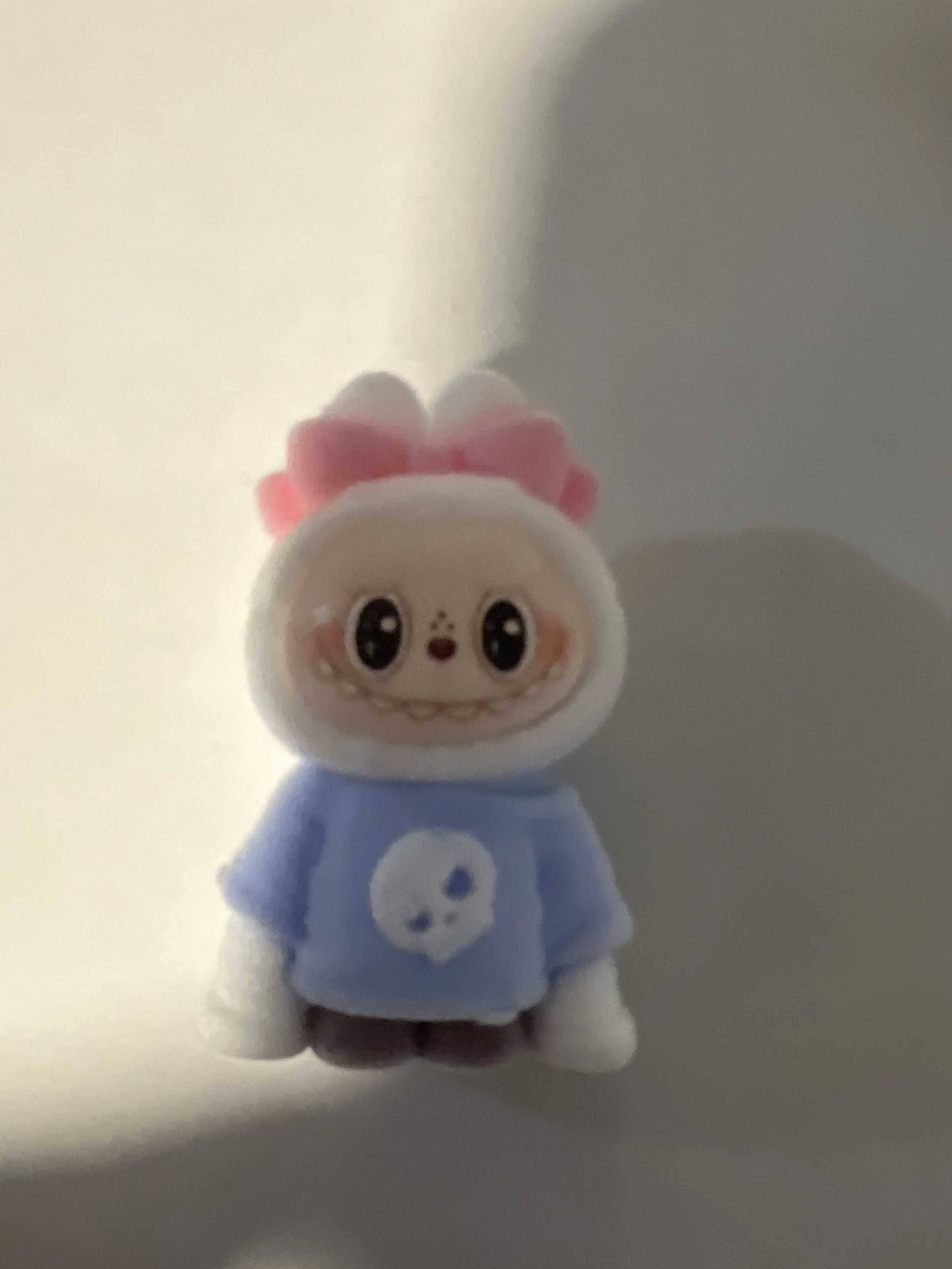 La Bubu white Head Alien