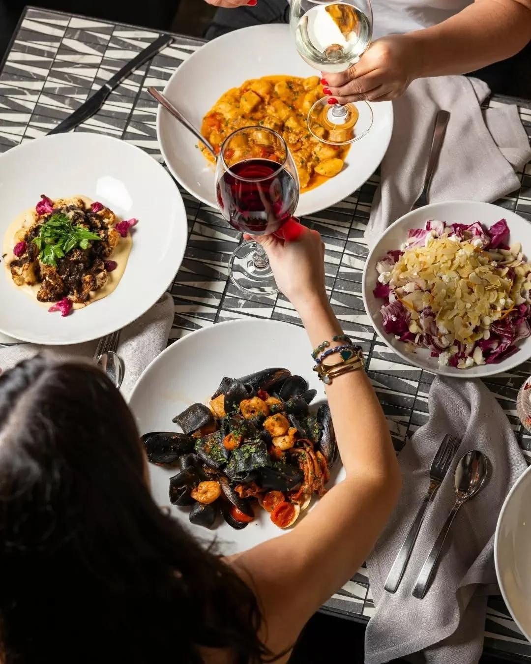 Classic Italian dishes, fresh pasta made in-house, plenty to sip on. A stopover in Fremantle that's never a bad idea!