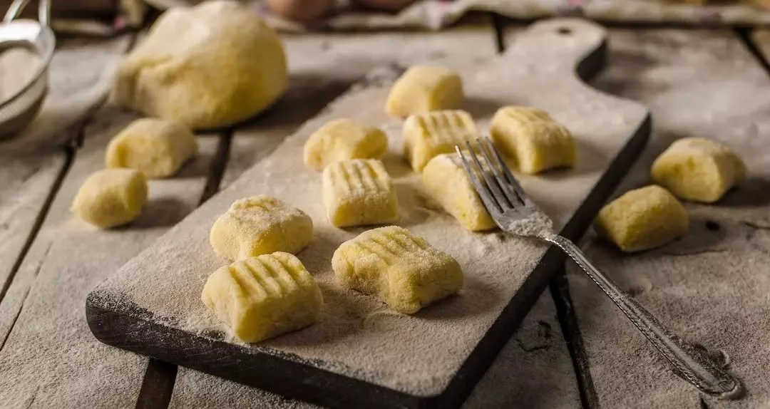 For the love of Gnocchi 🍅

Ever dreamed of creating your own perfect gnocchi? Join us upstairs for a hands-on cooking class, where our skilled chefs will walk you through every step to make your own pillowy gnocchi from scratch.

Whether it&rsquo;s 