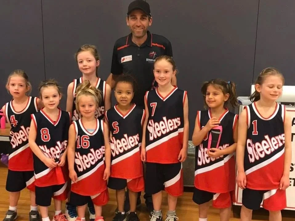 Park Orchards Steelers girls basketball team photo