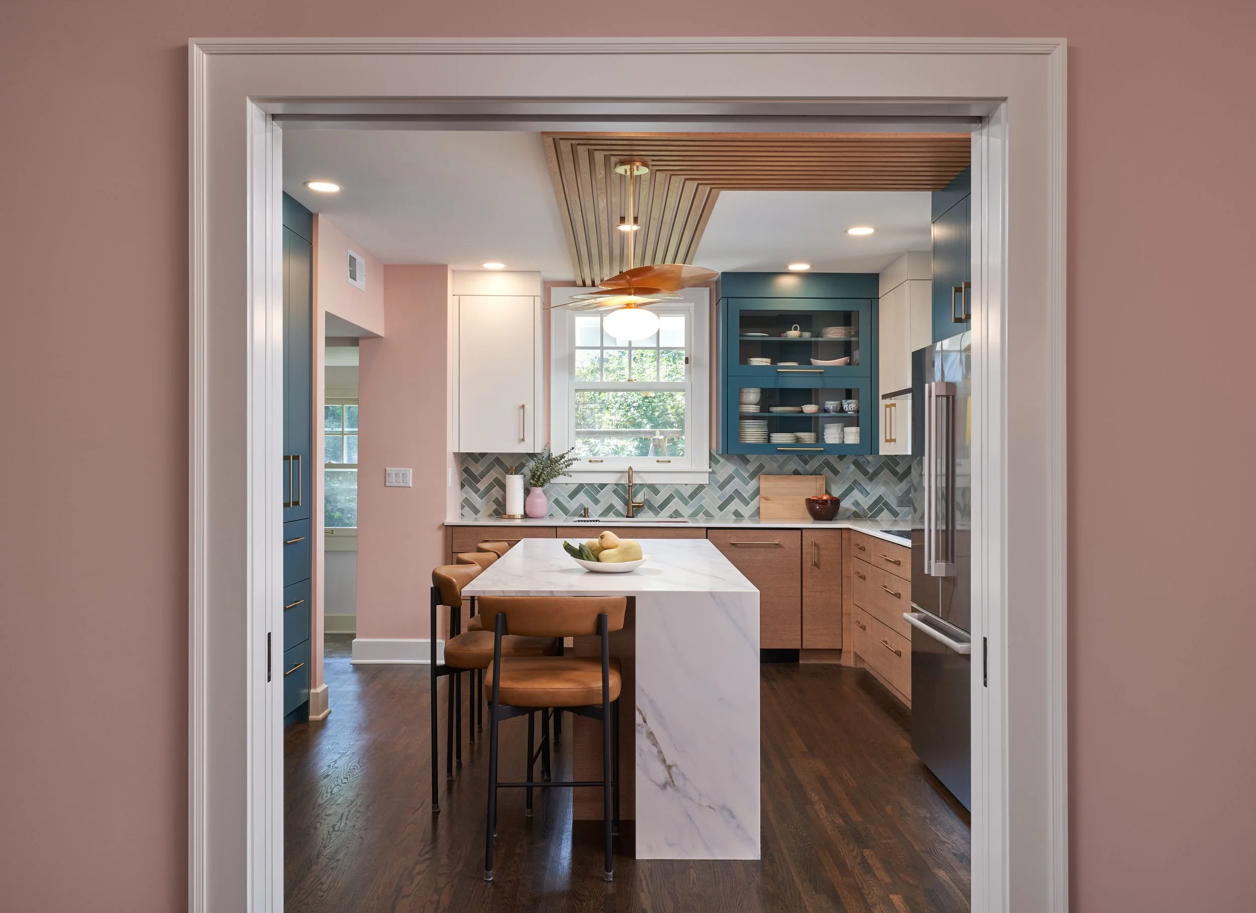 web_colorful_colonial_Kitchen_2.jpg
