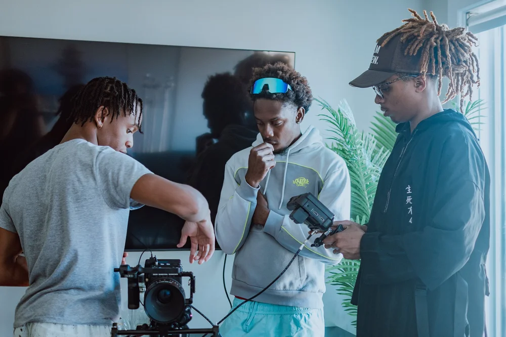 Hazz BTS — on set