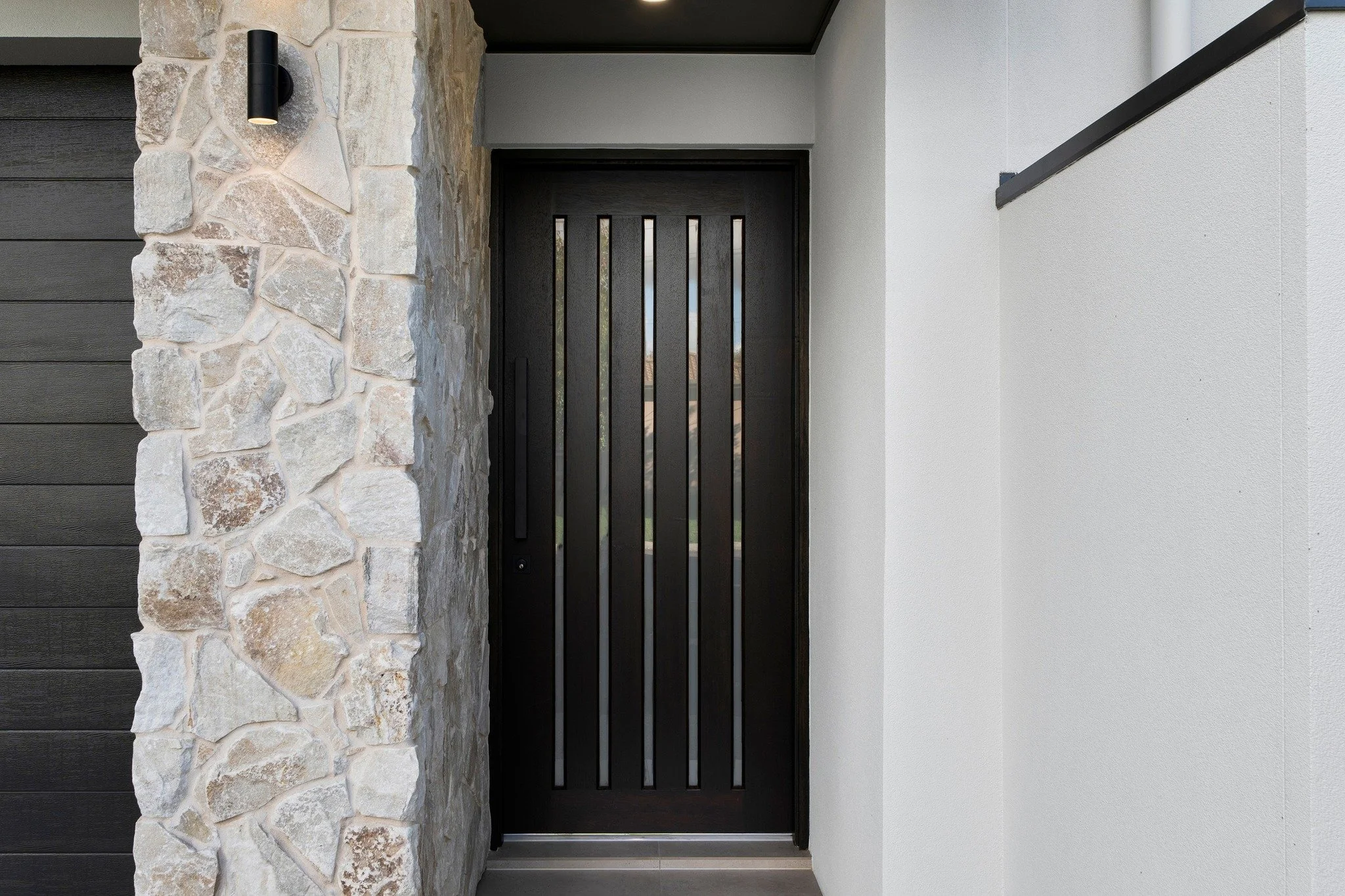 HECTORVILLE III | Room to grow, space to gather.

A first look inside one of three fully detached homes built for modern family living, where open-plan living flows out to an undercover alfresco with a fully-equipped outdoor kitchen, made for year-ro