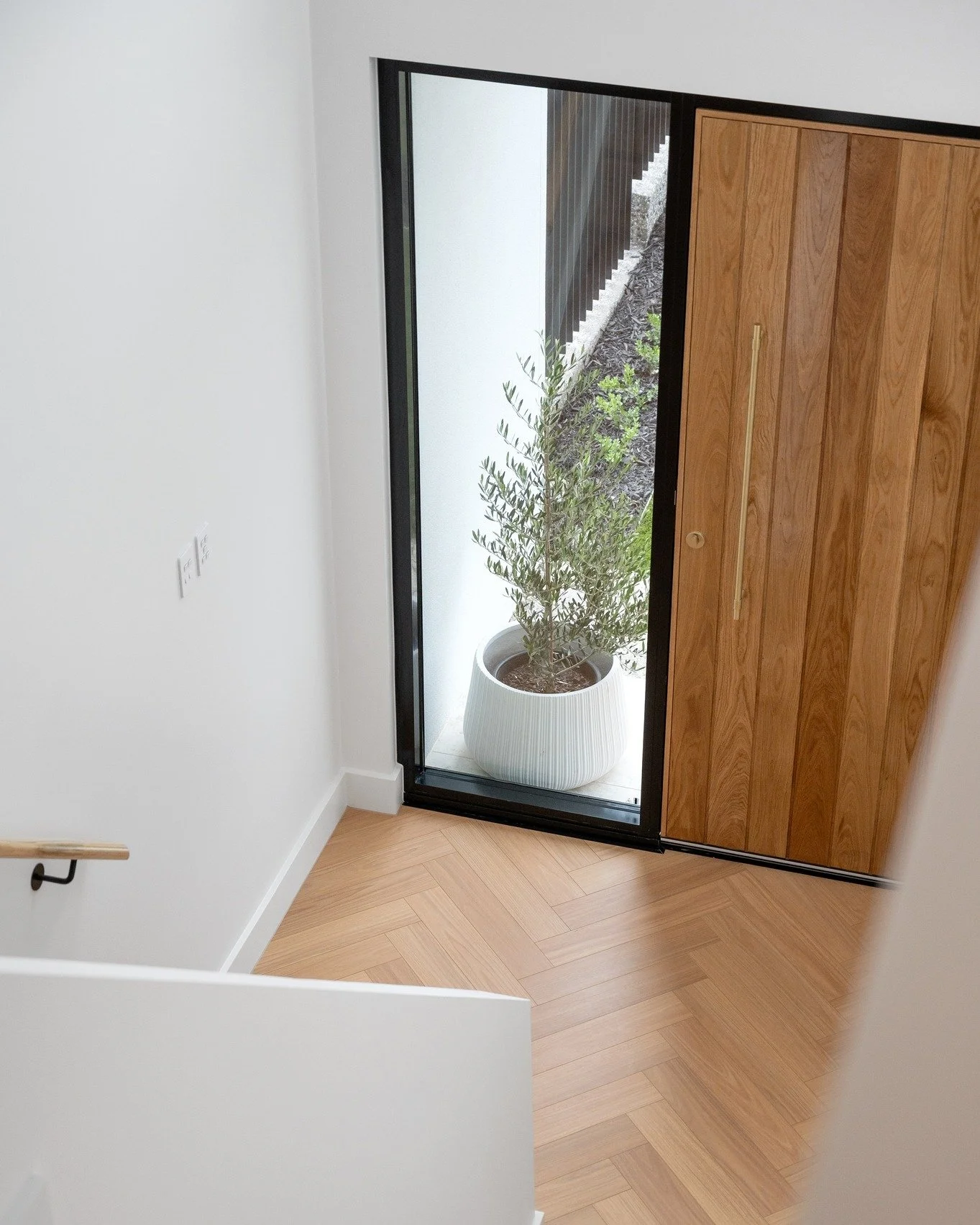 OAKDEN | The herringbone comeback. 

Back in this Oakden home, where warm timber-toned herringbone flooring grounds the whole space. 

A classic pattern having a real moment right now, and for good reason: it adds movement, warmth and a sense of craf