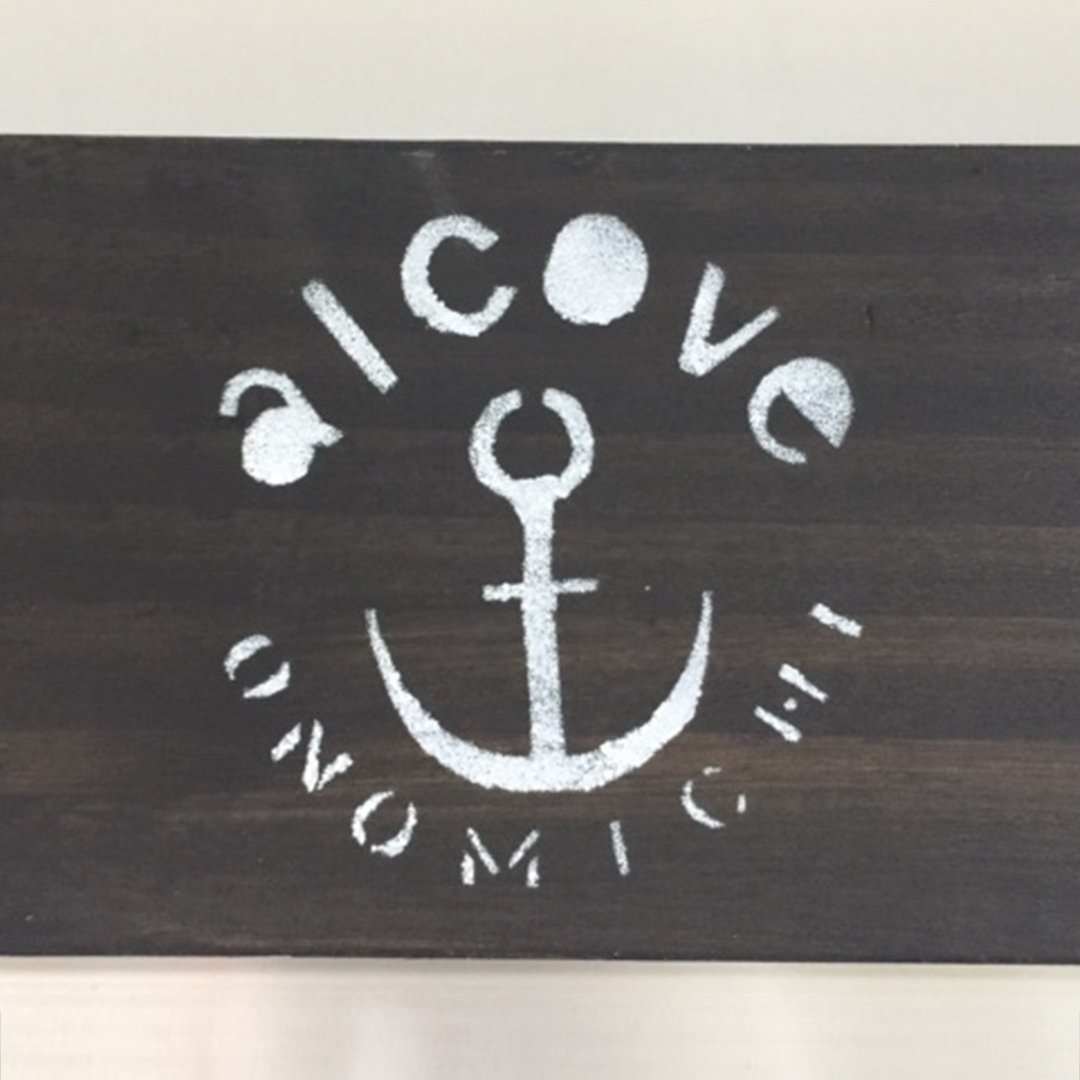 What is &lsquo;ALCOVE Onomichi&rsquo;?
&bull;
Our house is called Alcove, but why did we choose to build it, and what is it used for?
&bull;
We built Alcove not only as our home, but as a place for those who are beginning a new life in Onomichi. We o