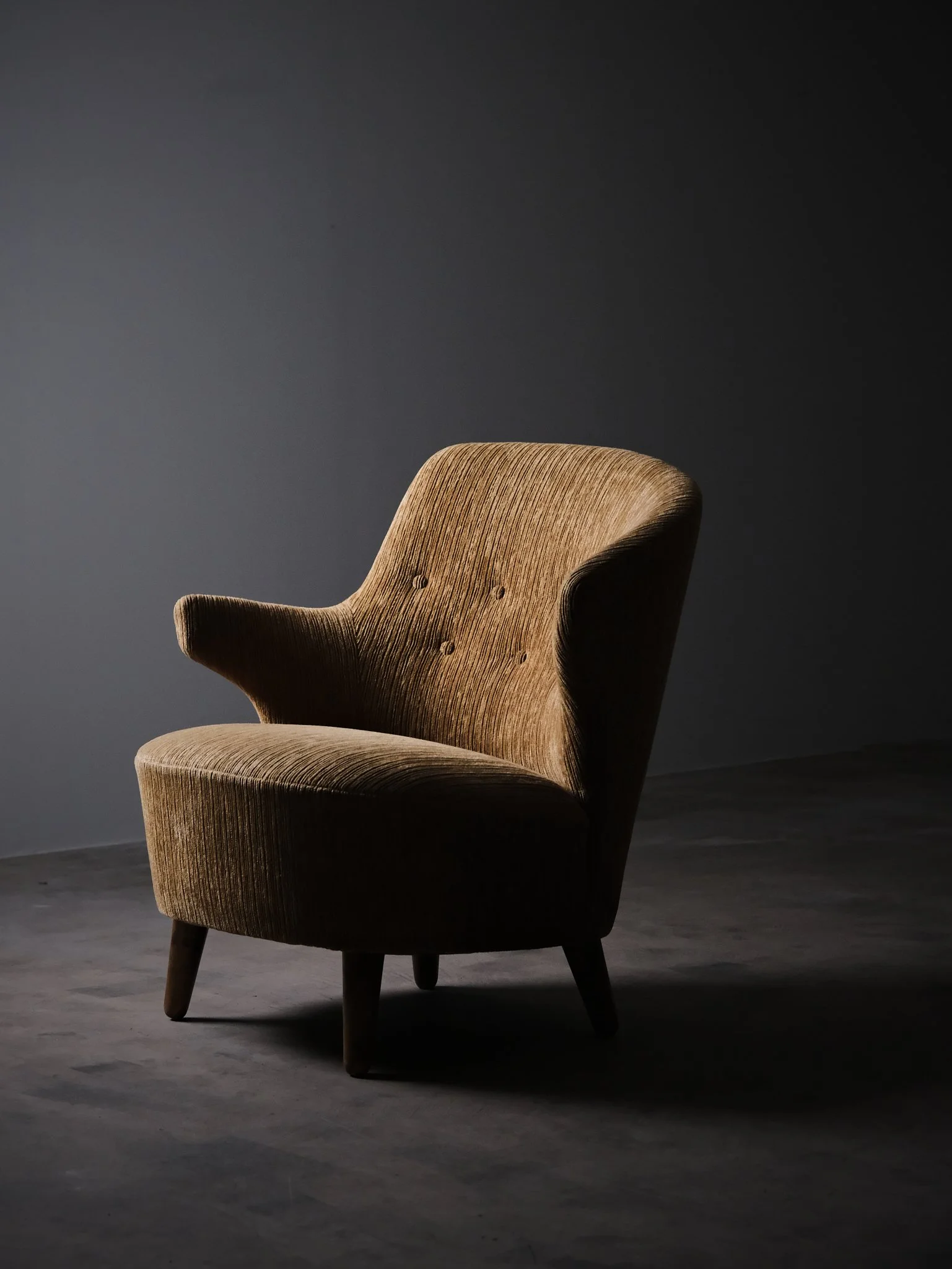 Lounge chair by unknown designer