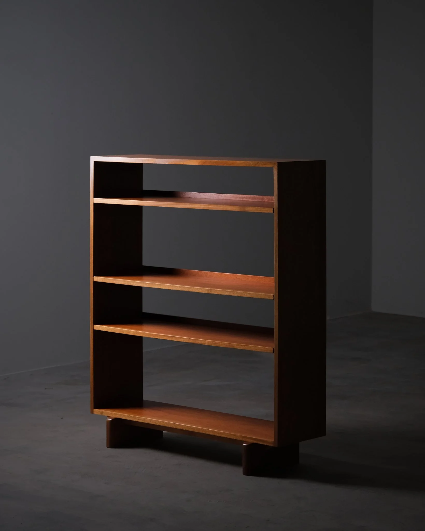 Bookcase "1142" by Josef Frank