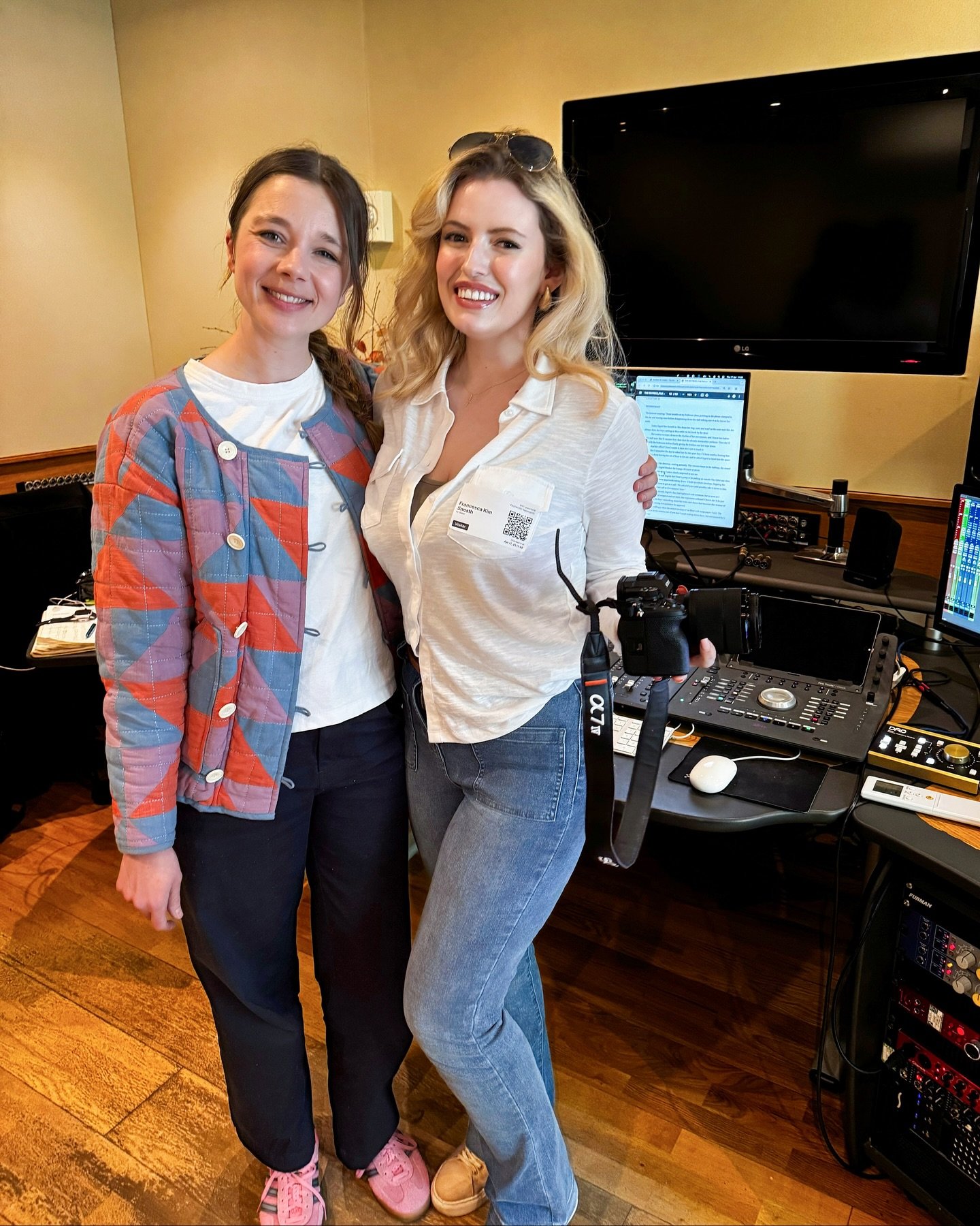 With BRIDGERTON star #ClaudiaJessie and Sunday Times Bestseller @klslaterauthor a few weeks ago snapping social media content for THE WAITRESS - only available on Audible! 🎧 📖 

#klslater #audibleoriginal