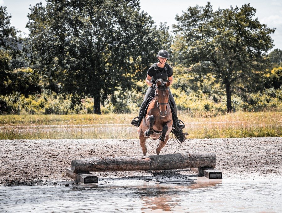 79233d7b-cc3c-46f2-a10f-d484cc08c5a9.jpg