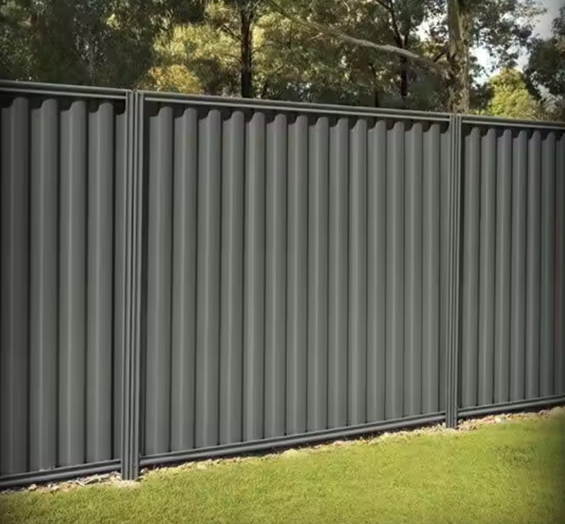 Fence2.jpg