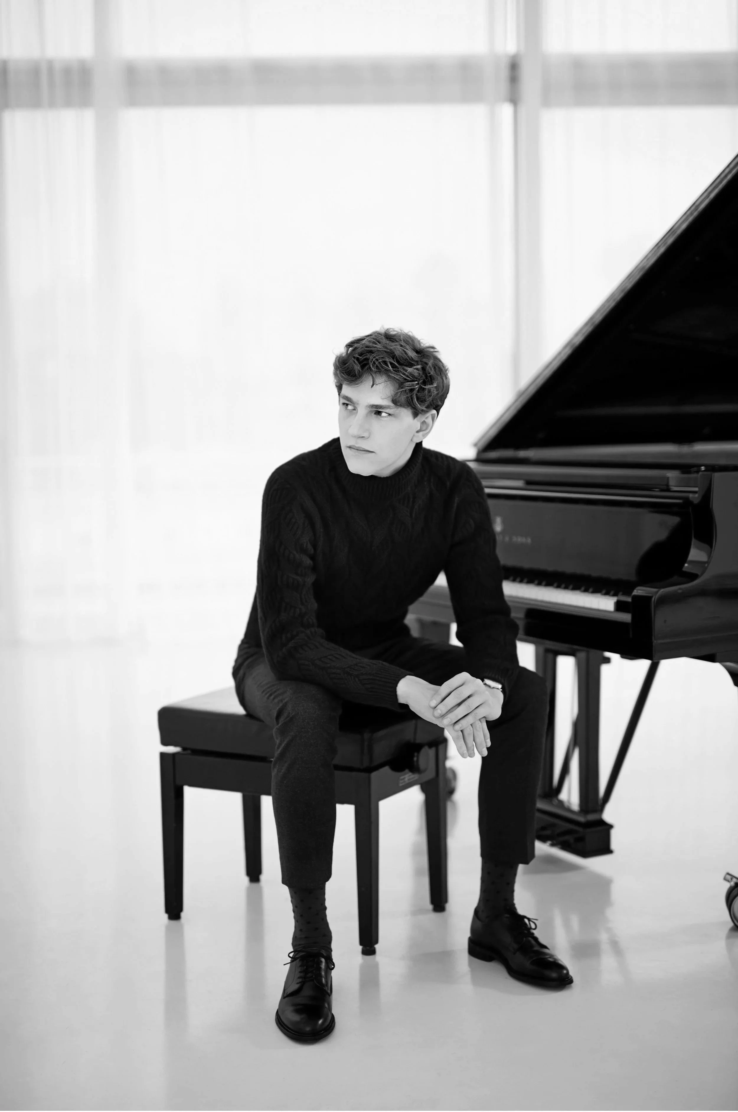 2526_Lisiecki_%28c%29_Christoph_K%C3%B6stlin+%28Deutsche+Grammophon%29+%284%29.jpg