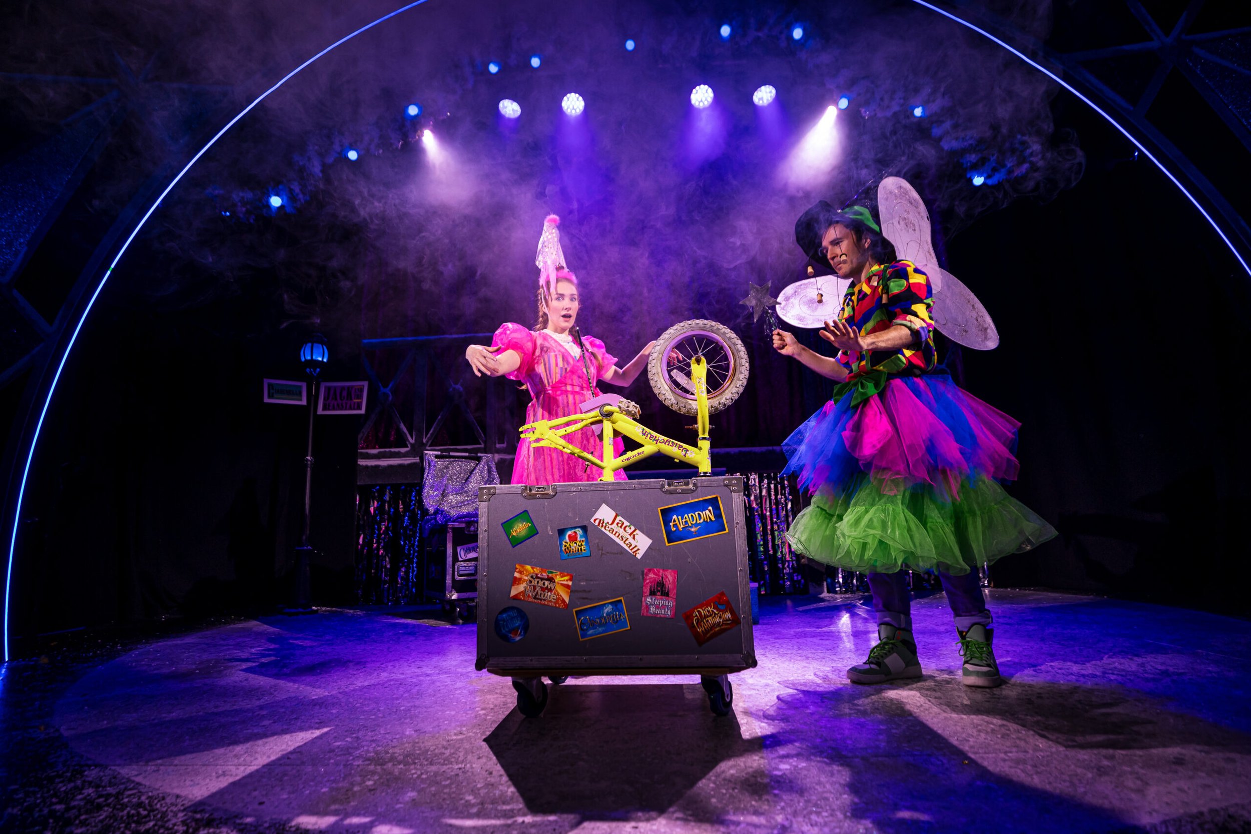 Potted-Panto-Reading-Rep-Theatre-Photo-Credit-Harry-Elletson1-scaled.jpg