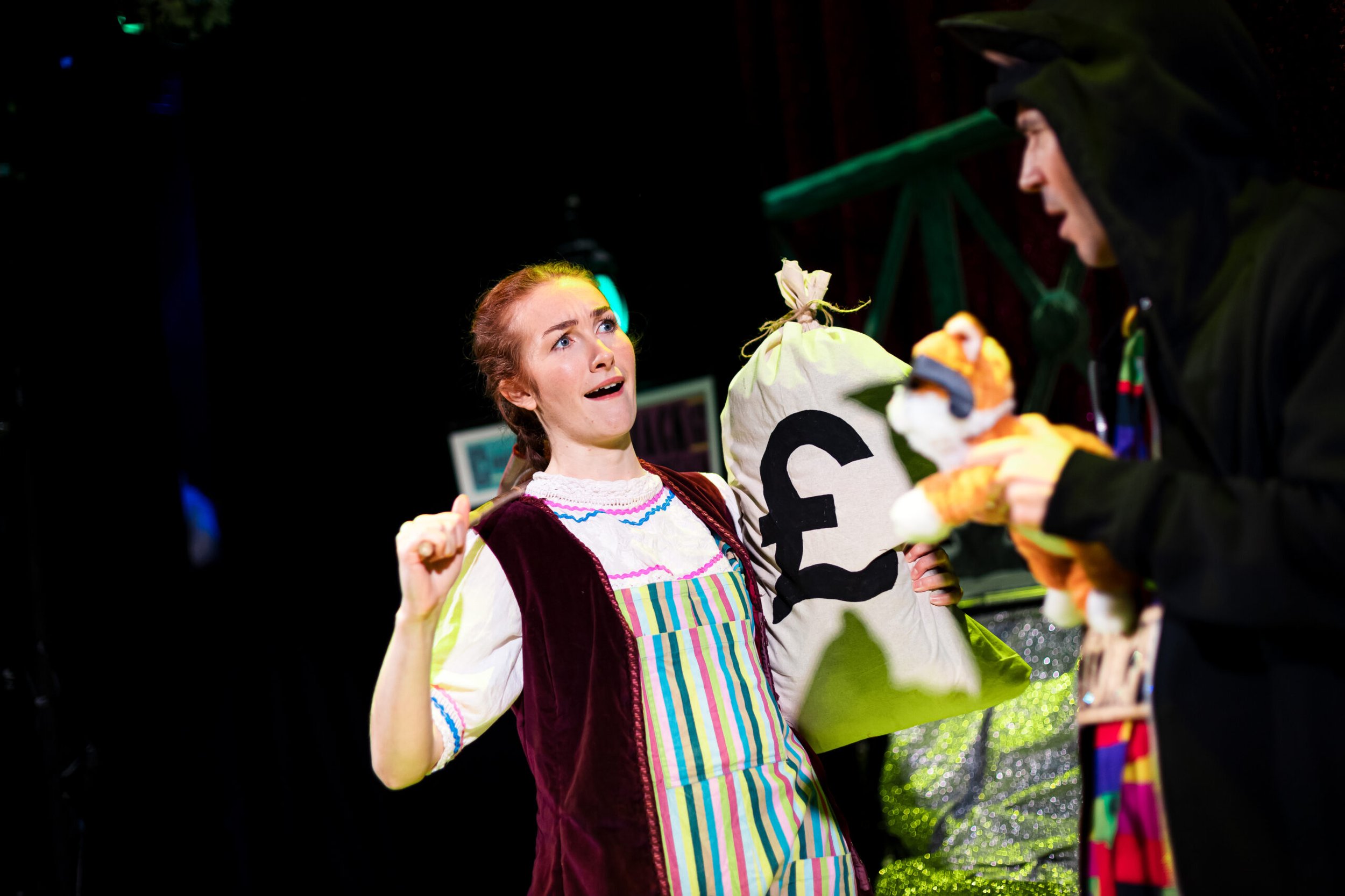 Potted-Panto-Reading-Rep-Theatre-Photo-Credit-Harry-Elletson2-scaled.jpg
