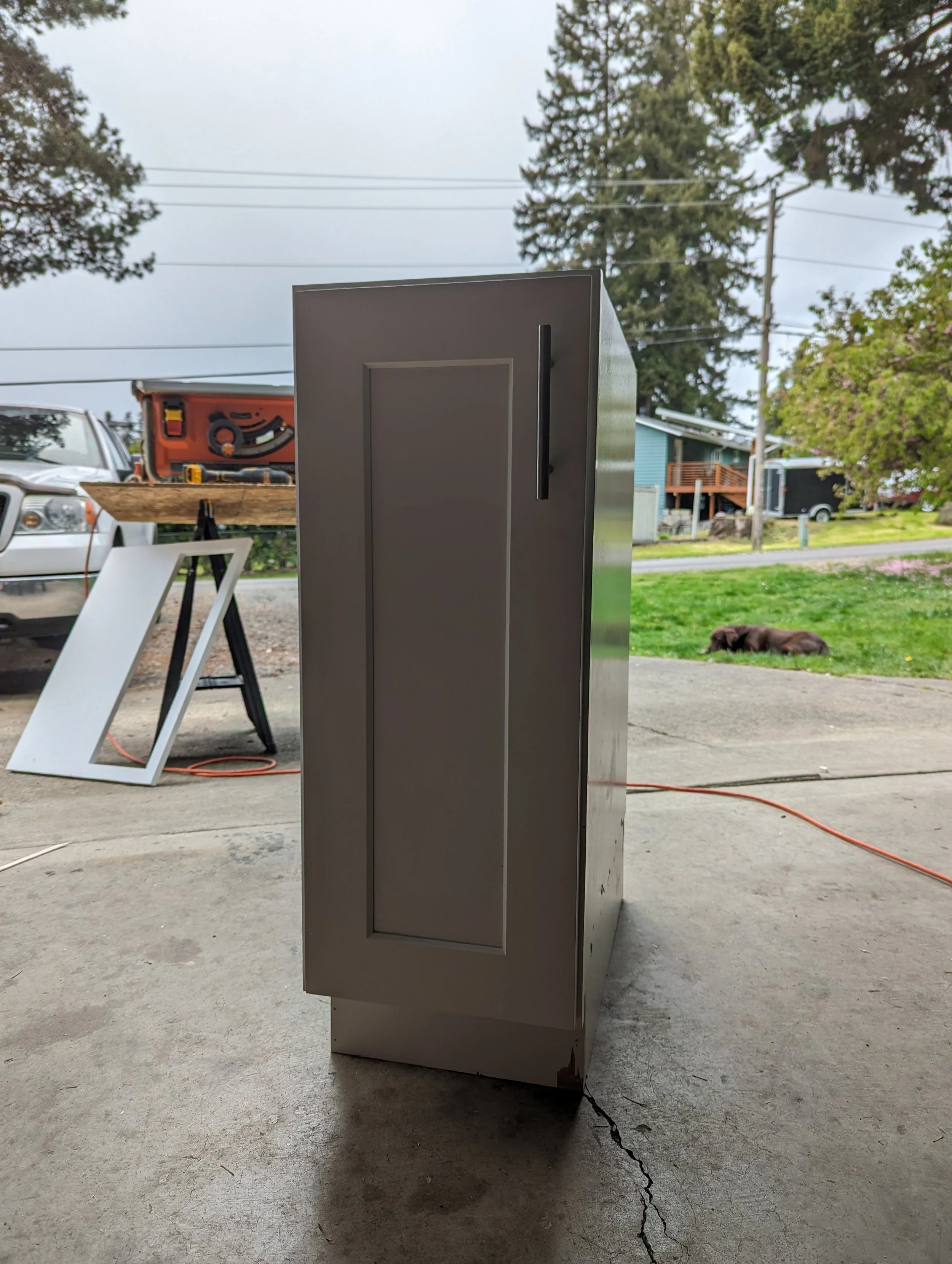 build new cabinet.jpg