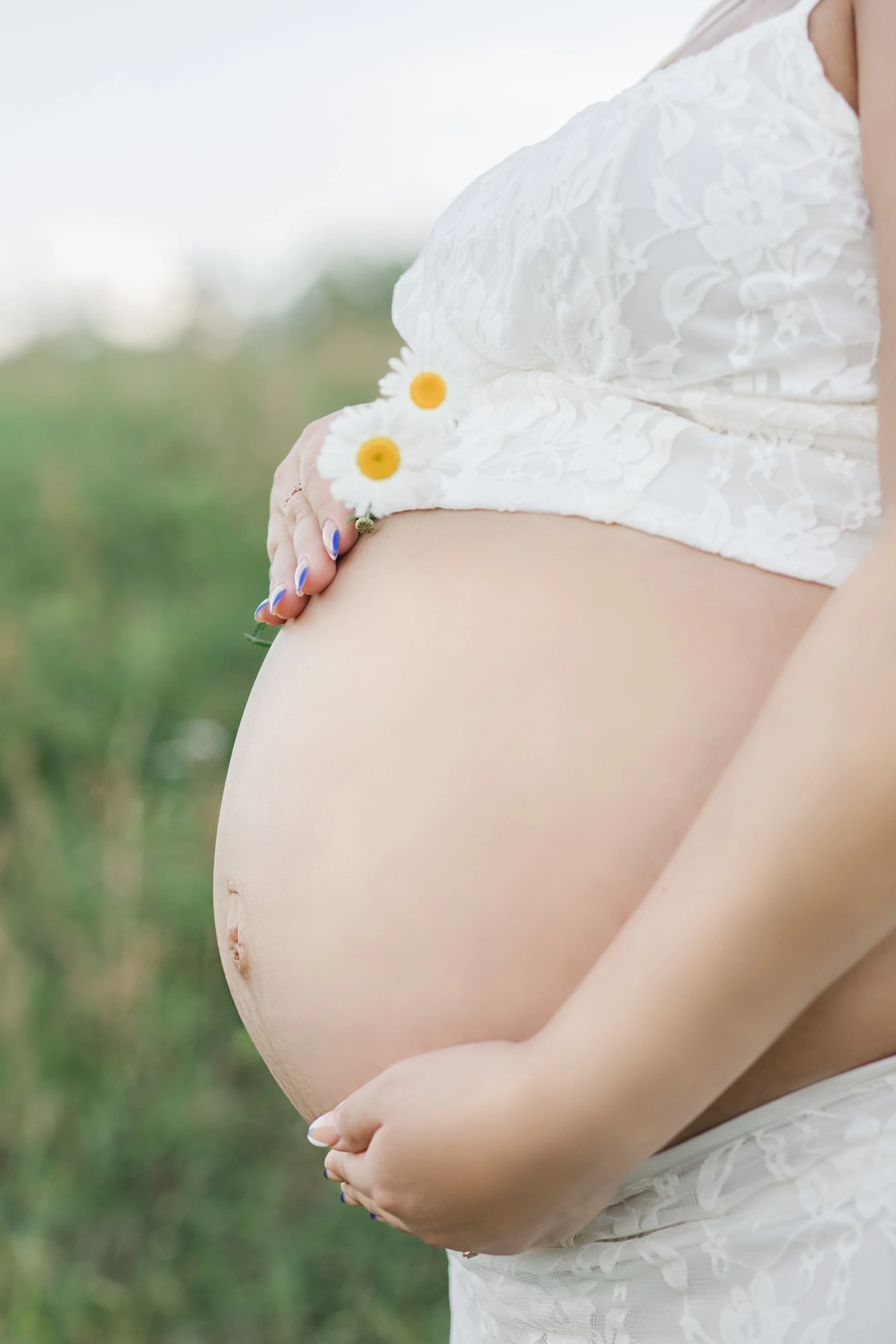 Outdoor Maternity Photo