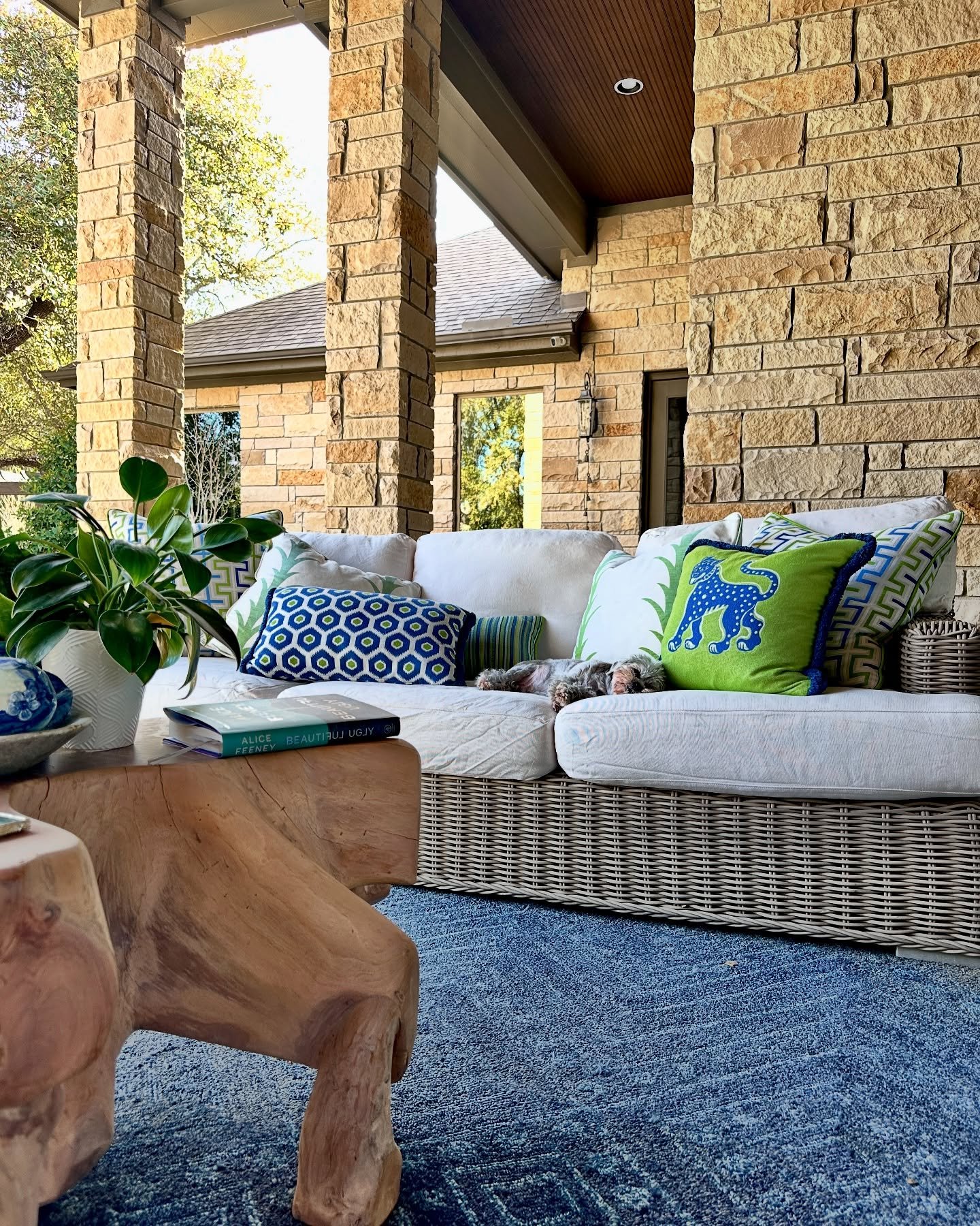 Easy breezes, layered textures, and a cozy spot to unwind&mdash;this is what weekends are made for. Whether it&rsquo;s morning coffee, a good book, or an evening under the stars, there&rsquo;s nothing like a well-designed patio to make every moment f