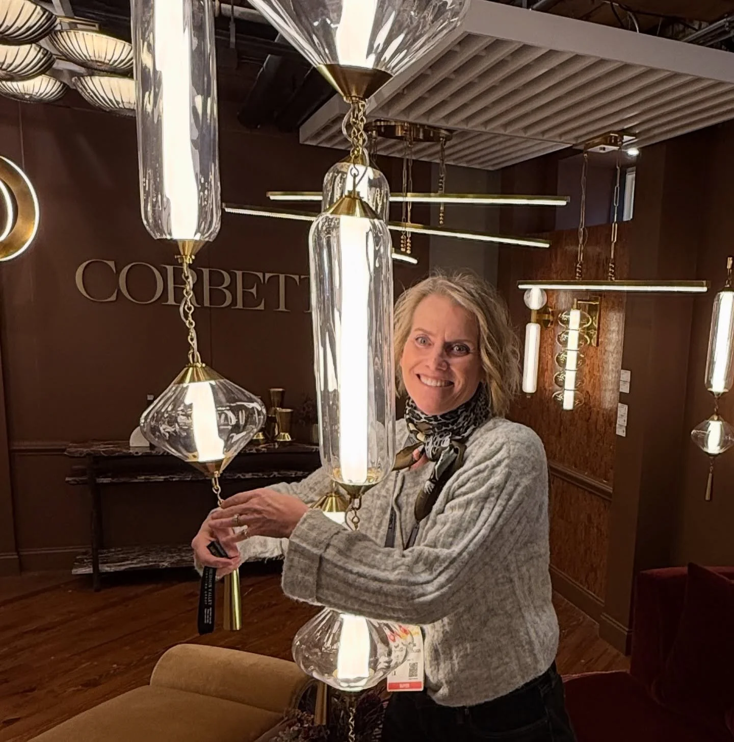 Lighting can transform a space faster than almost anything else&hellip;it sets the tone, creates intimacy, and adds that quiet sense of luxury I love. ✨

It&rsquo;s one of the most powerful tools in design, yet it&rsquo;s so often overlooked, underut