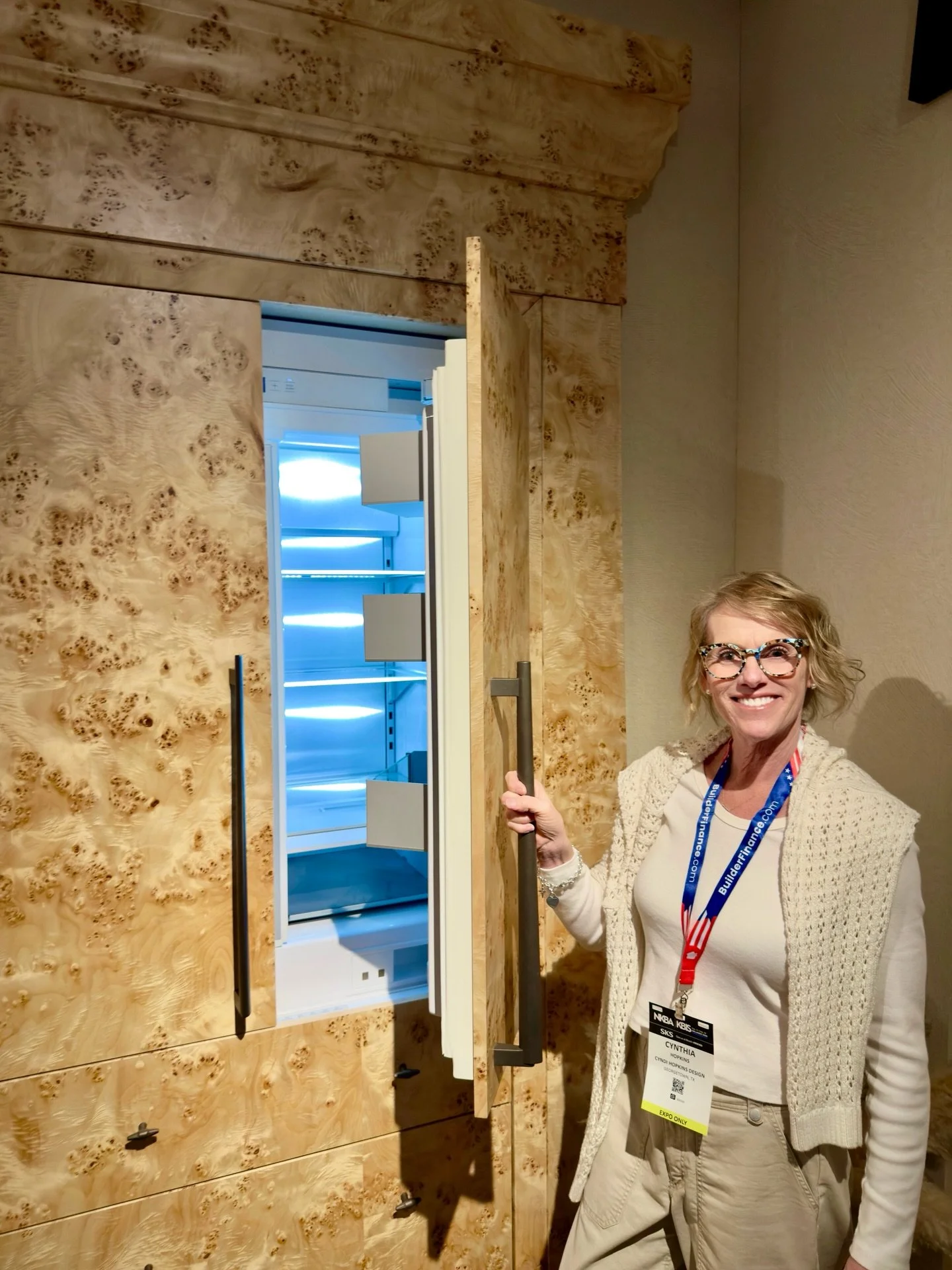 Back from KBIS. Across the showrooms, one theme was clear. Kitchens and baths with detailed thought behind every decision.

Not flashy for the sake of being different.
Smarter. More refined. Rooted in craftsmanship.

Cabinetry is becoming more archit