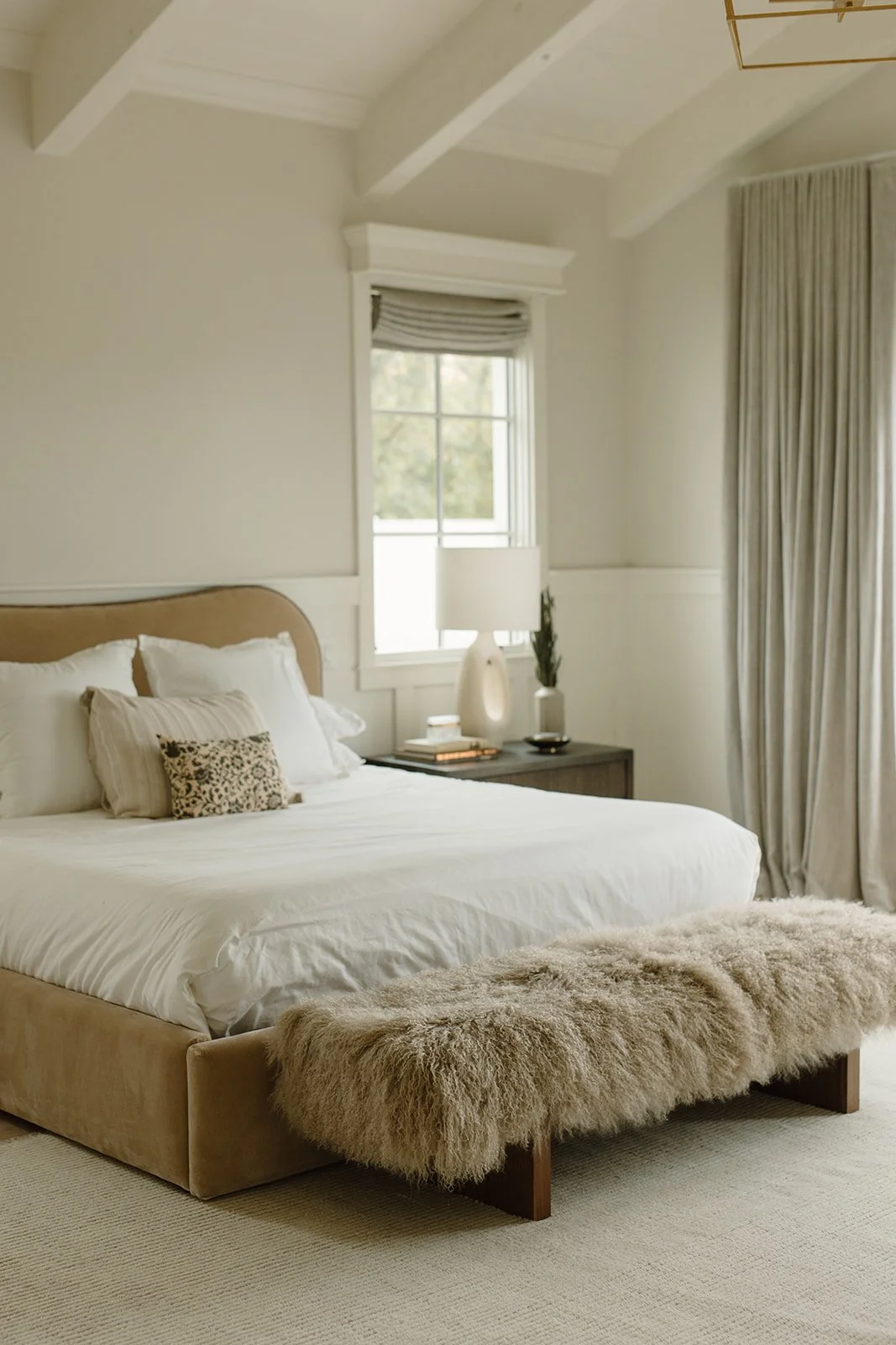 COZY WESTERN BEDROOM