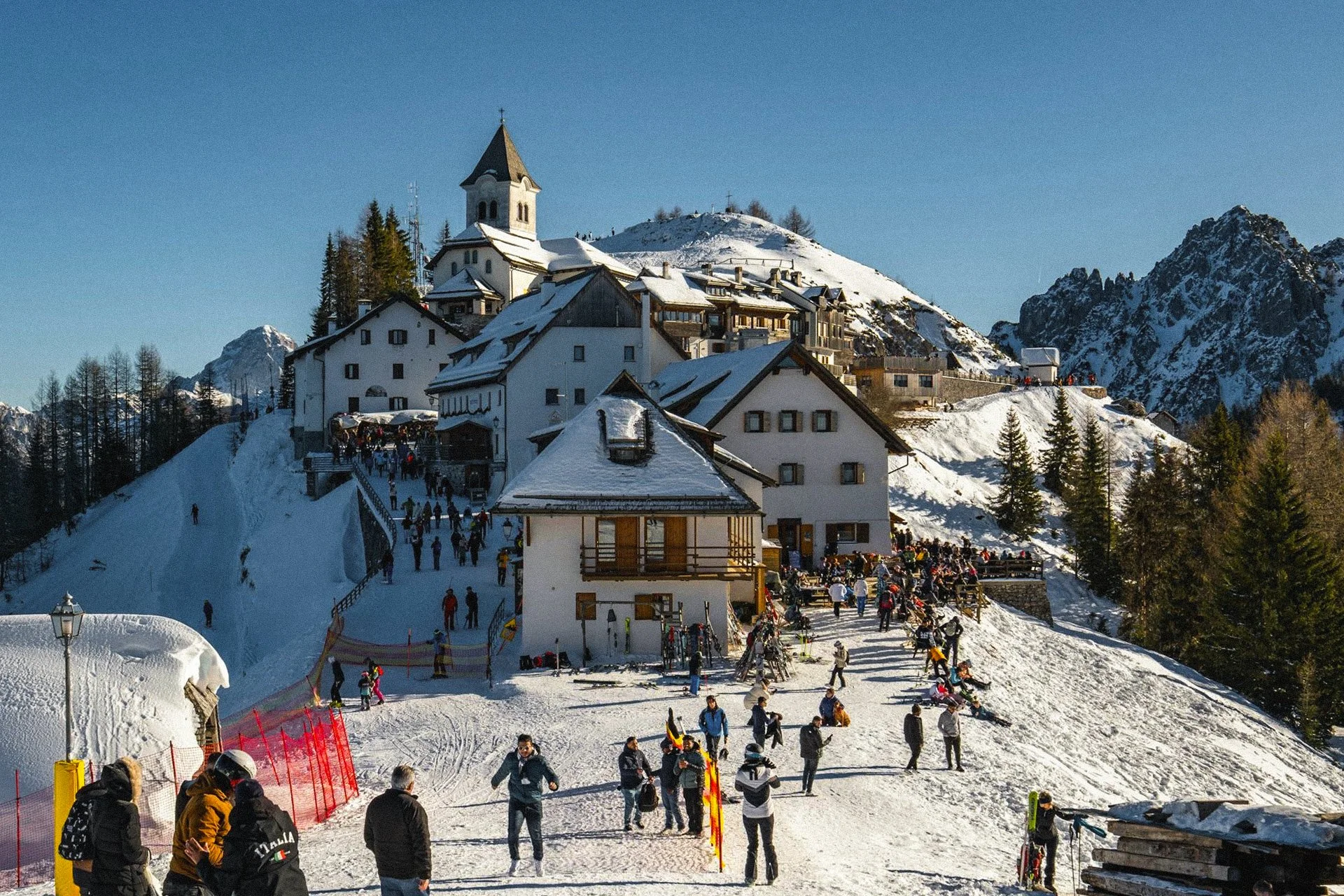 WINTER IN NORTHERN ITALY