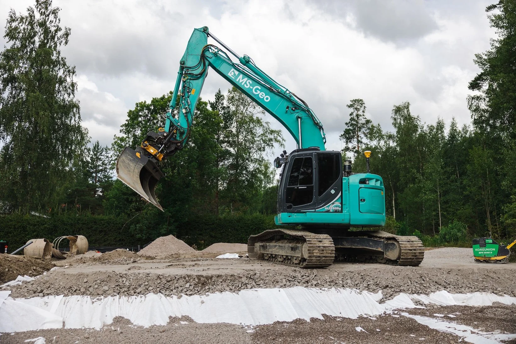 Tuntitöiden kuittaus helposti Maatopissa – näin maanrakentaja säästää aikaa, rahaa ja hermoja