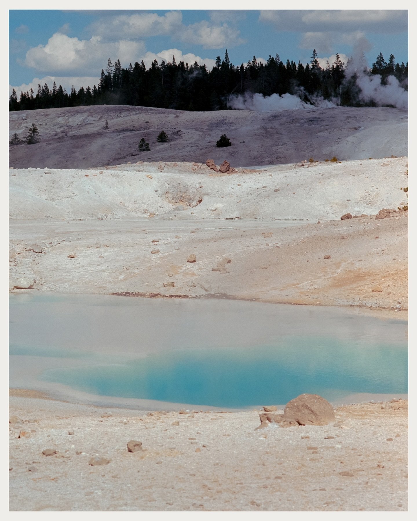 A few frames from a trip to Yellowstone in July

#120film #kodakektar100 #kodakgold200 #kodakprofessional #stademagazine #pastichethemag