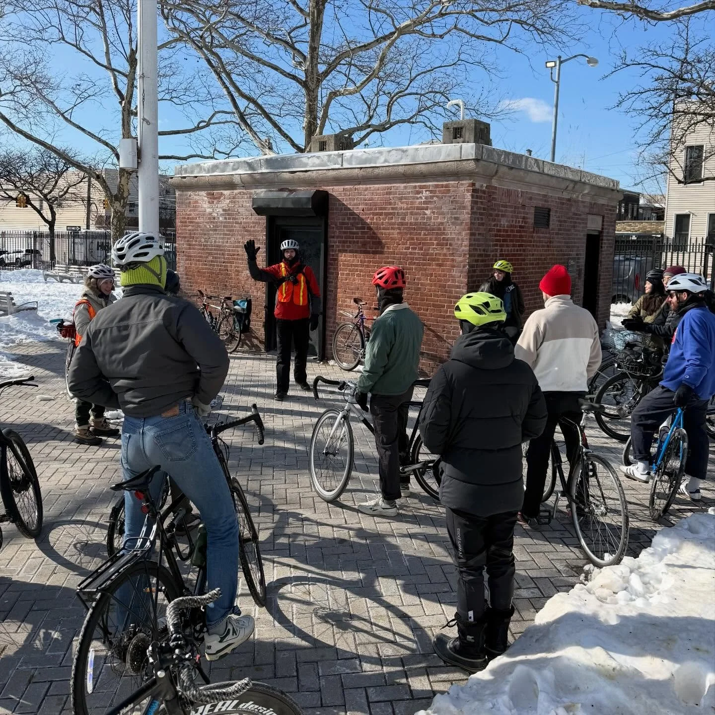 On Saturday, we rode from Ridgewood to Foley Square to join with over 500 other cyclists to rally and ride in the streets of downtown Manhattan in memory of cyclist Alex Pretti and in solidarity with the residents of Minnesota. A huge thank you to al
