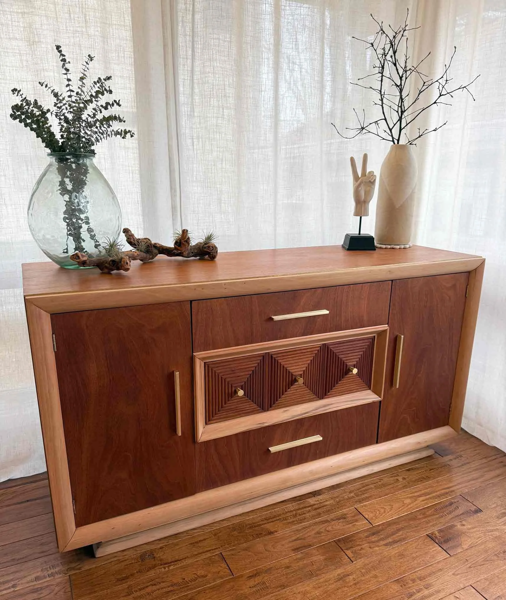 MCM-vintage-mahogany-sideboard_016.jpg
