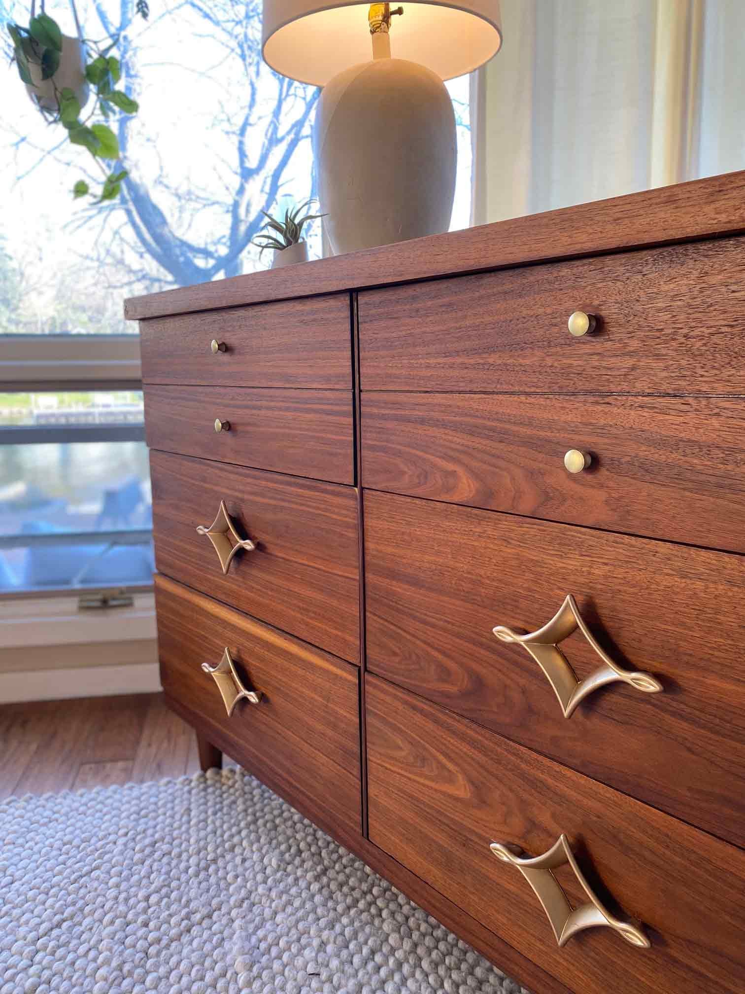 Mid-century Modern 6-Drawer Walnut Dresser
