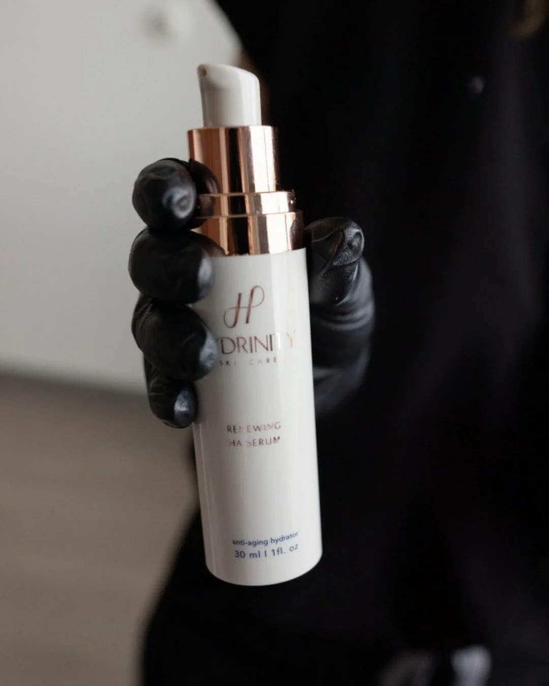 Not all skincare is created equal! ✨ 

Medical-grade skincare is formulated with higher concentrations of active ingredients, backed by research, and designed to deliver real results, from reducing fine lines to boosting collagen and evening skin ton